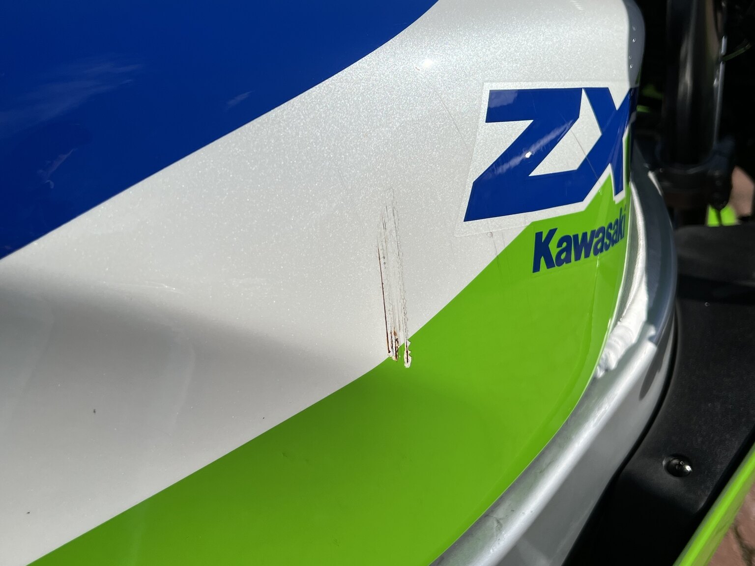 Exterior image of 1989 Kawasaki ZXR 750 H1 (66)