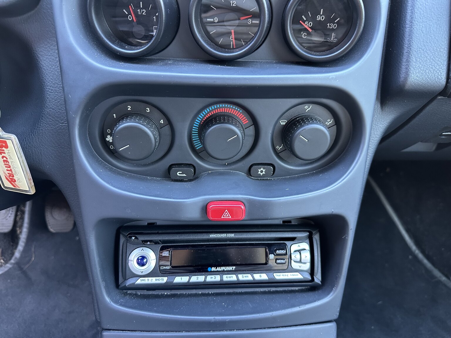 Innenraumfoto von 1997 Alfa Romeo GTV 3.0
