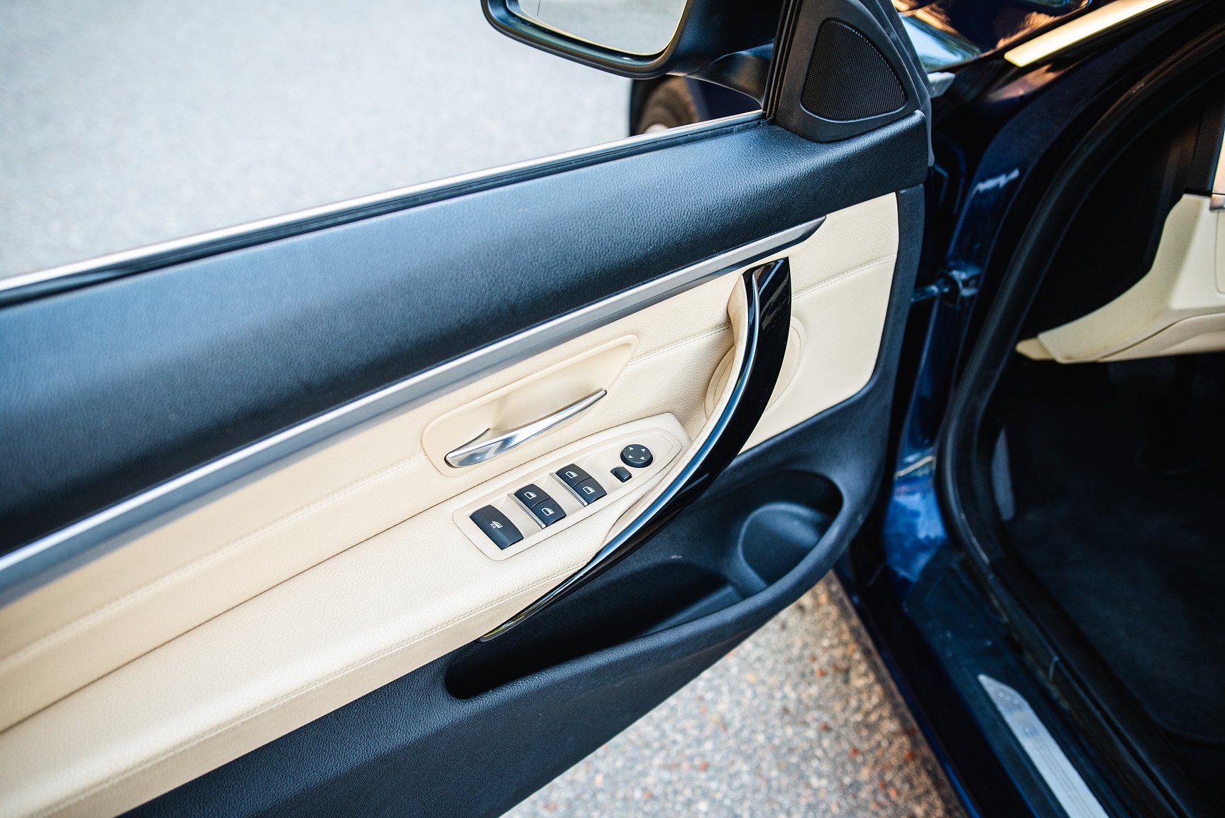 Interior image of 2018 BMW 430i xDrive Convertible