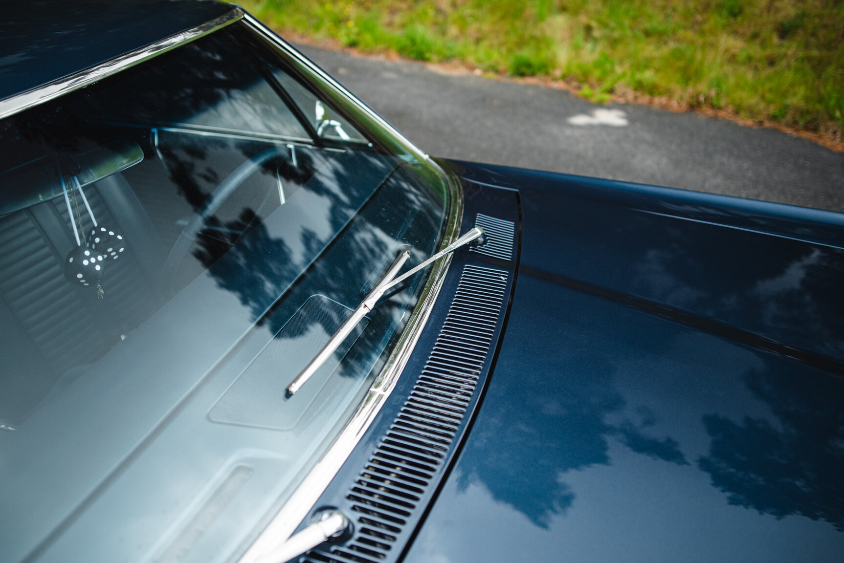 Exterior image of 1965 Pontiac Catalina 421 Tripower-Pack 2+2