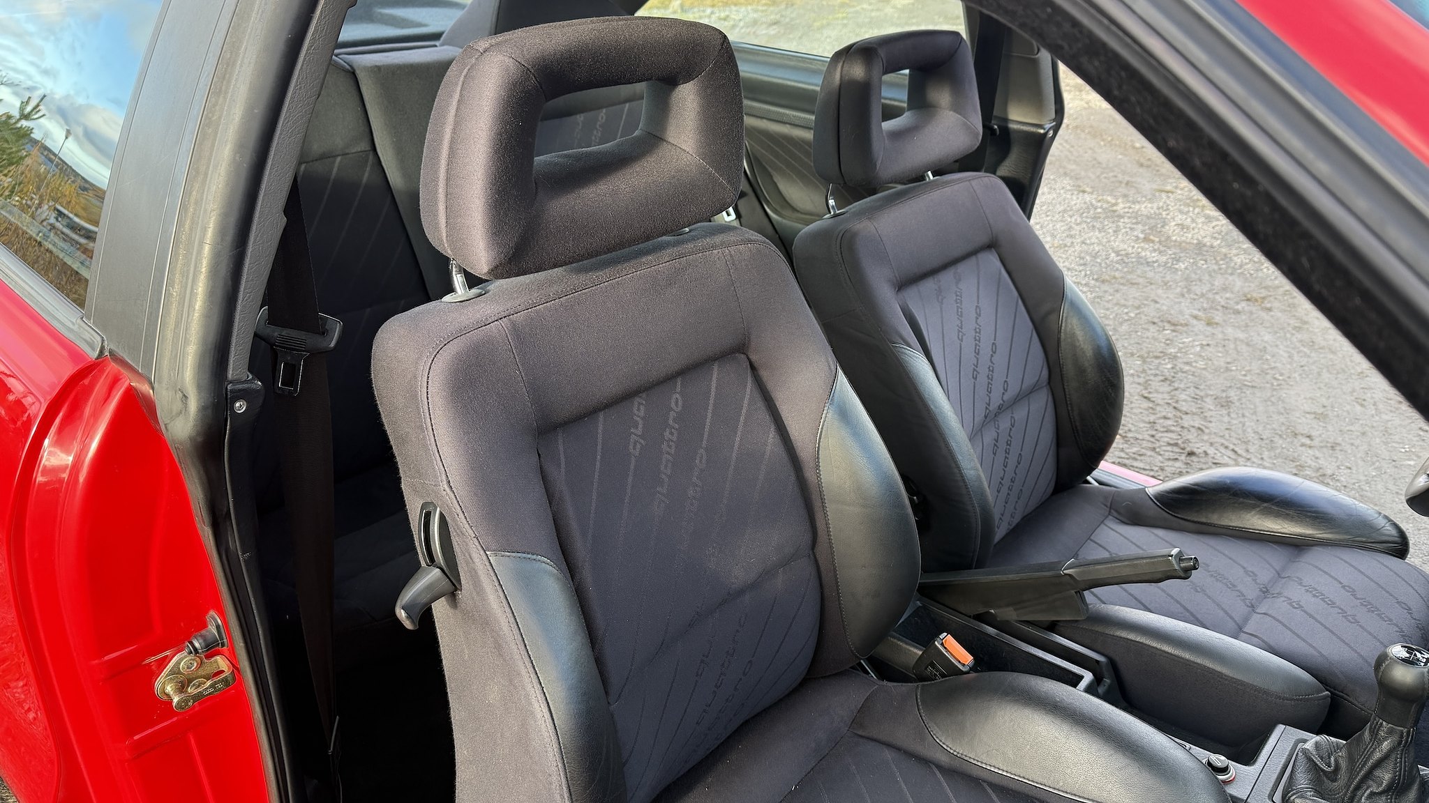 Innenraumfoto von 1992 Audi quattro S2 Abt C5