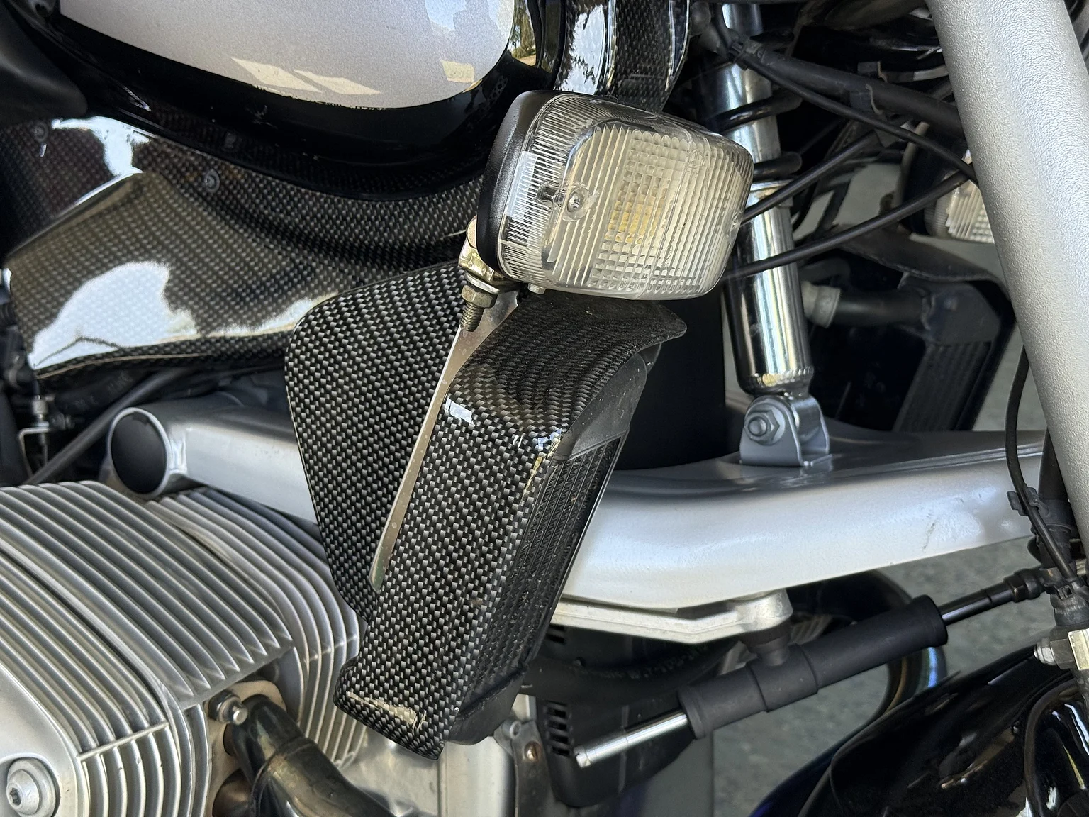 Exterior image of 1999 BMW Motorrad R 1100 R (11)