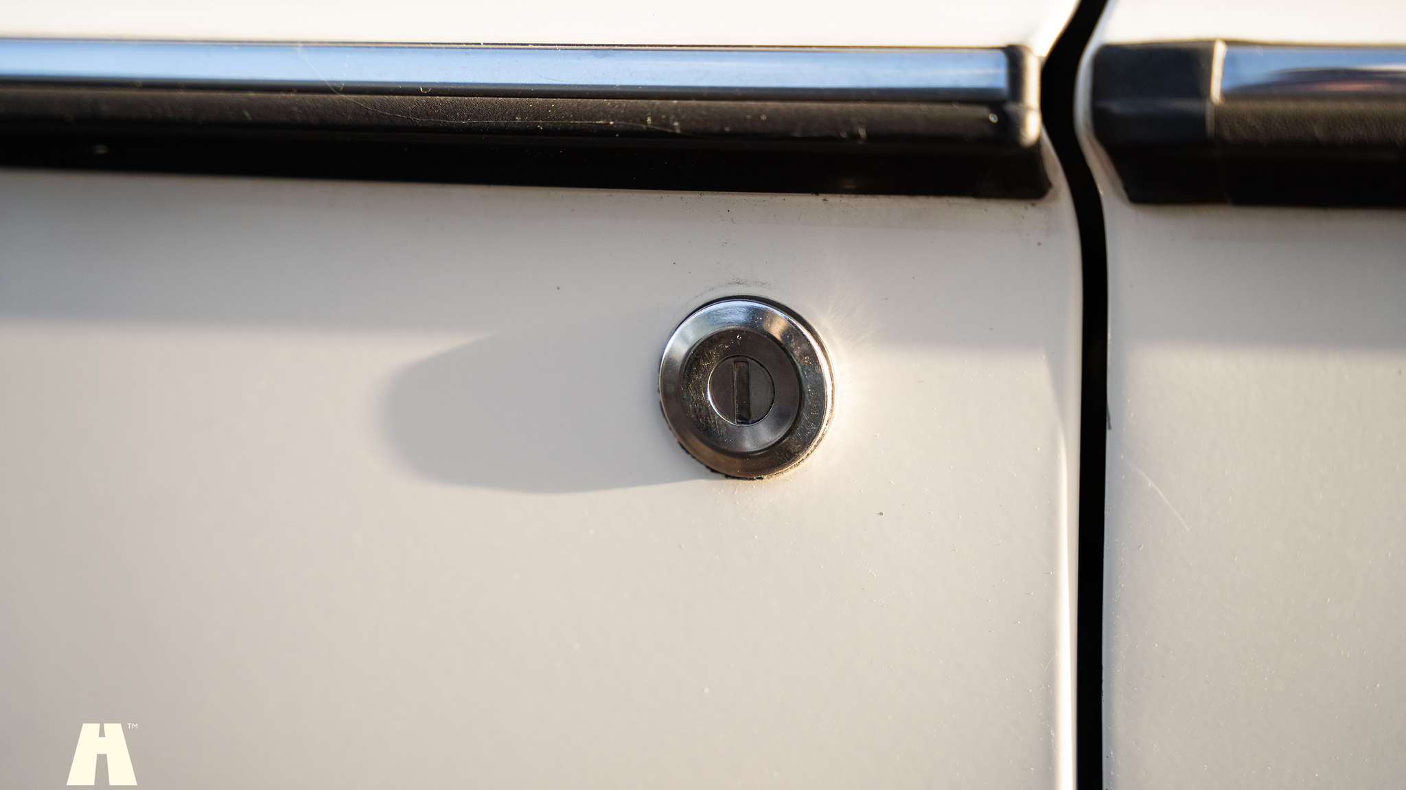 Exterior image of 1988 Volvo 240 GL