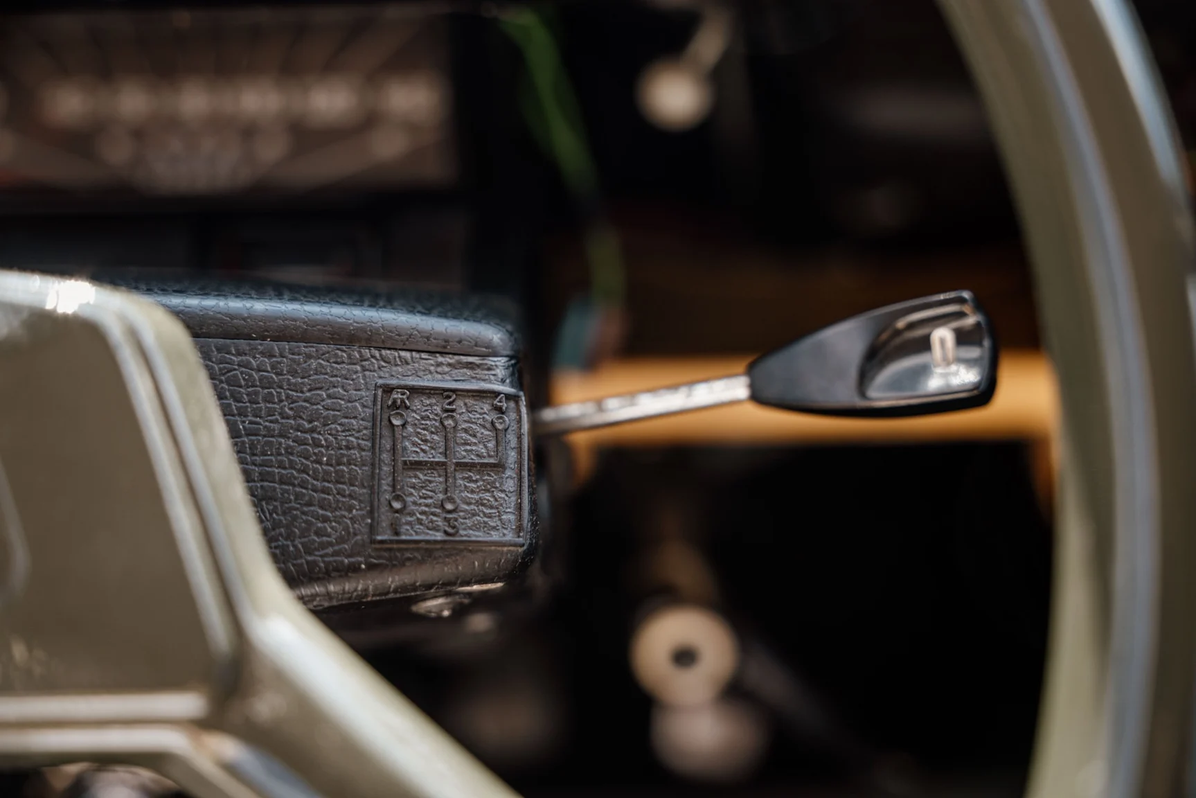 Interior image of 1987 Citroën Acadiane (11)