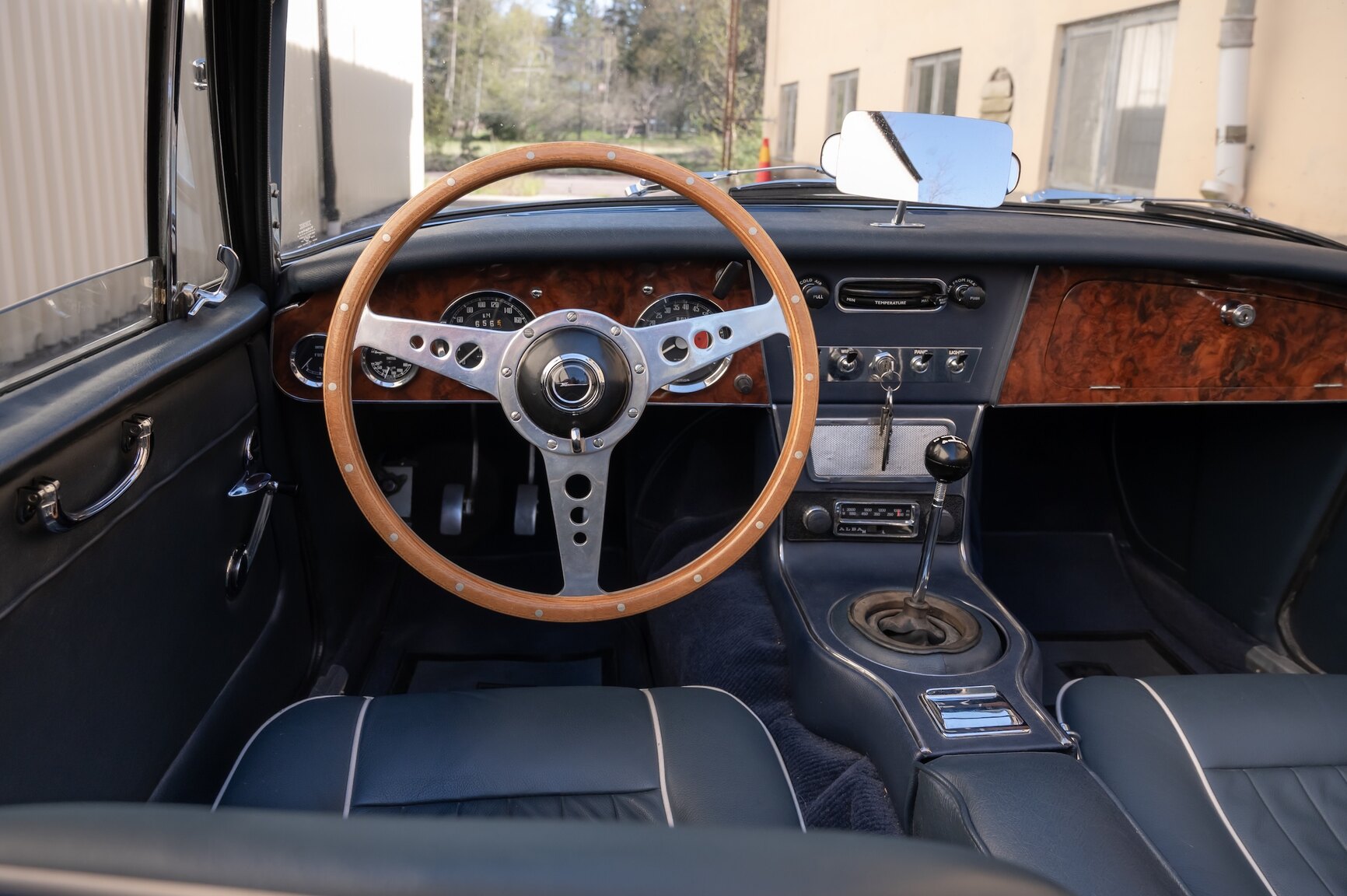 Interior image of 1967 Austin-Healey 3000 MK3 Phase 2