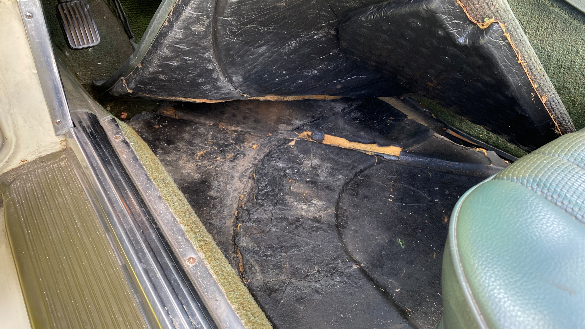 Innenraumfoto von 1972 Mercedes-Benz 350 SL (56)