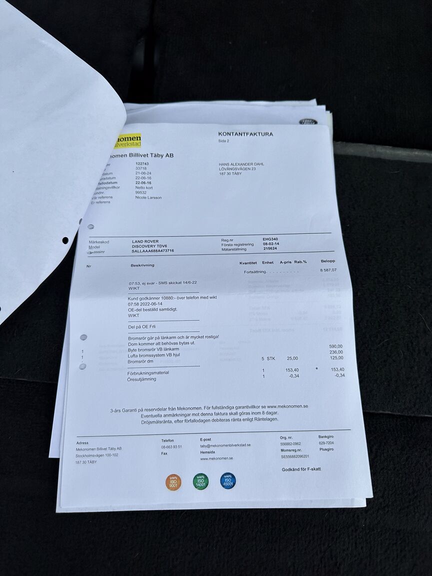 Documentation for 2008 Land Rover Discovery TDV6 SE (32)