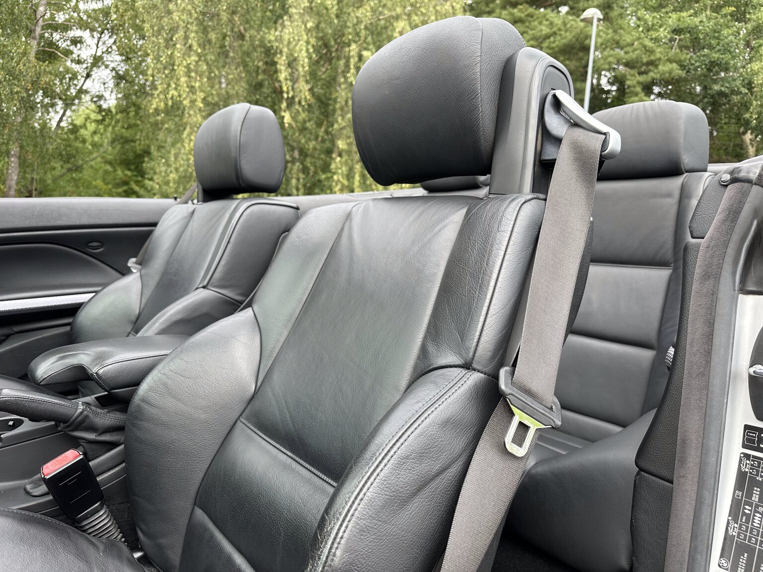 Innenraumfoto von 2005 BMW 330Ci