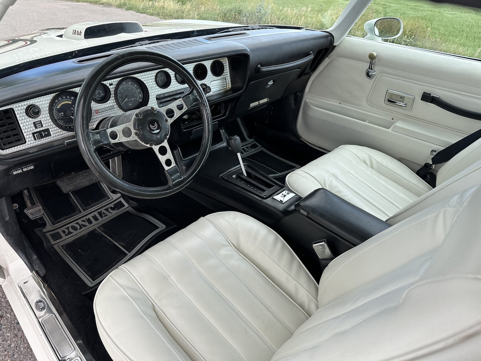 Interior image of 1976 Pontiac Firebird Trans Am