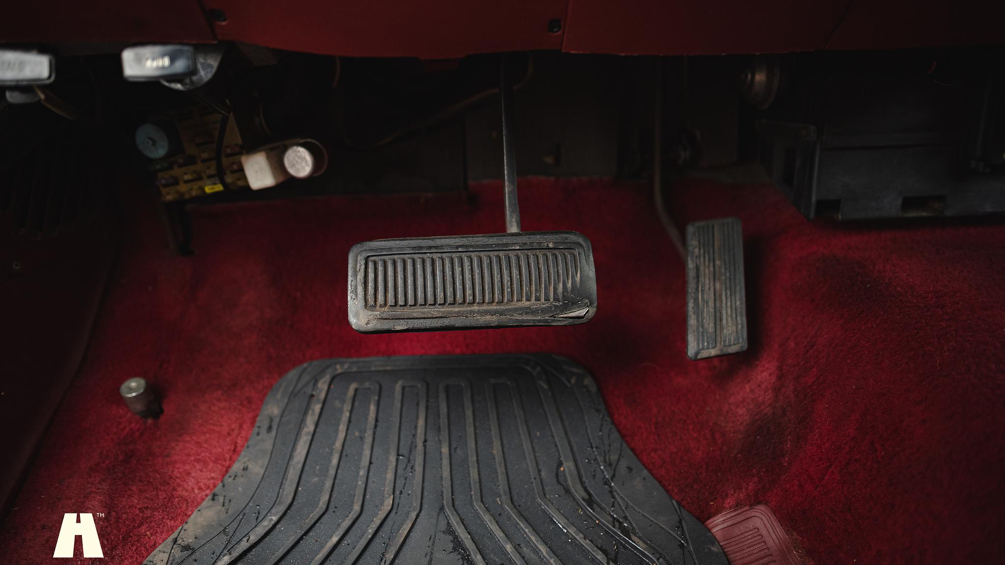Interior image of 1986 Dodge Ramcharger
