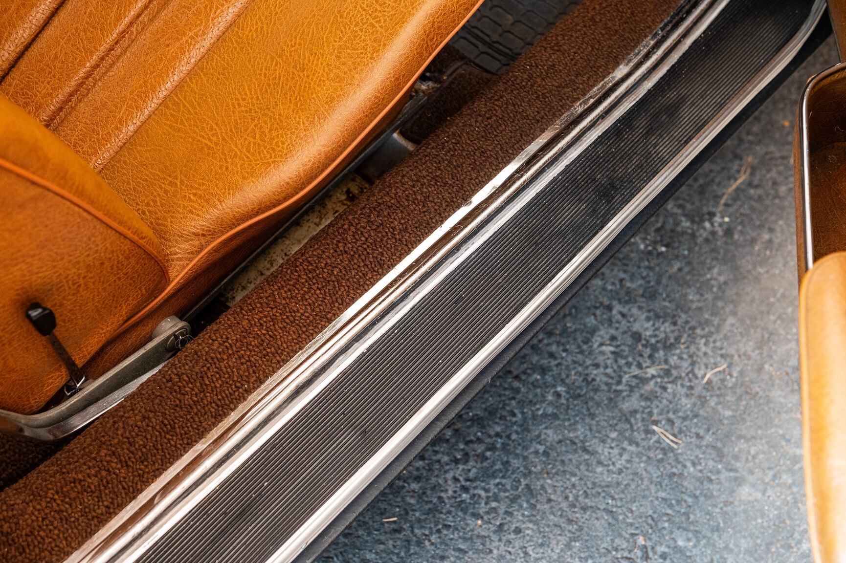 Innenraumfoto von 1968 Mercedes-Benz 280 SL Pagoda (50)