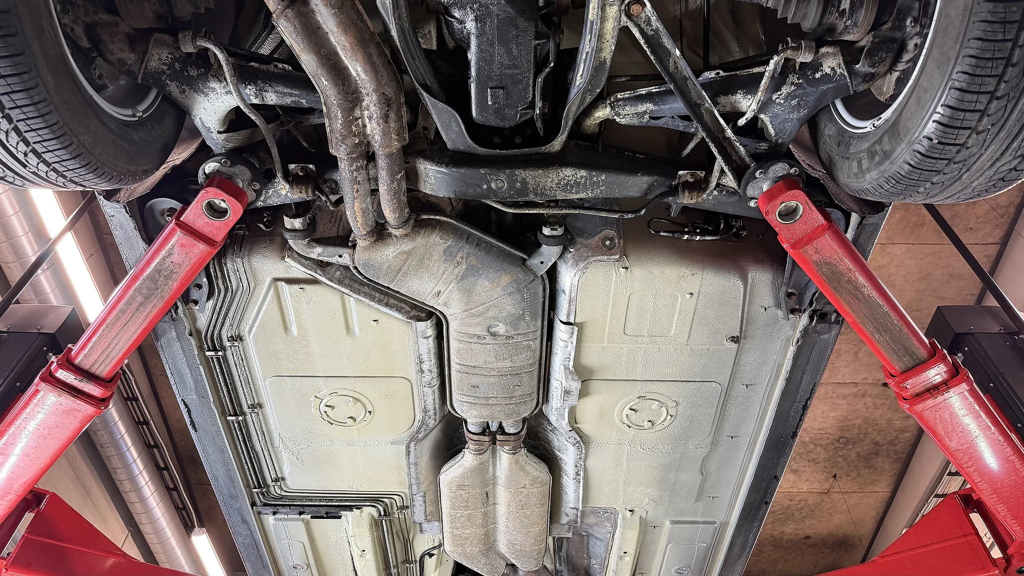 Image of 1988 BMW 535i - NO RESERVE mechanics (49)