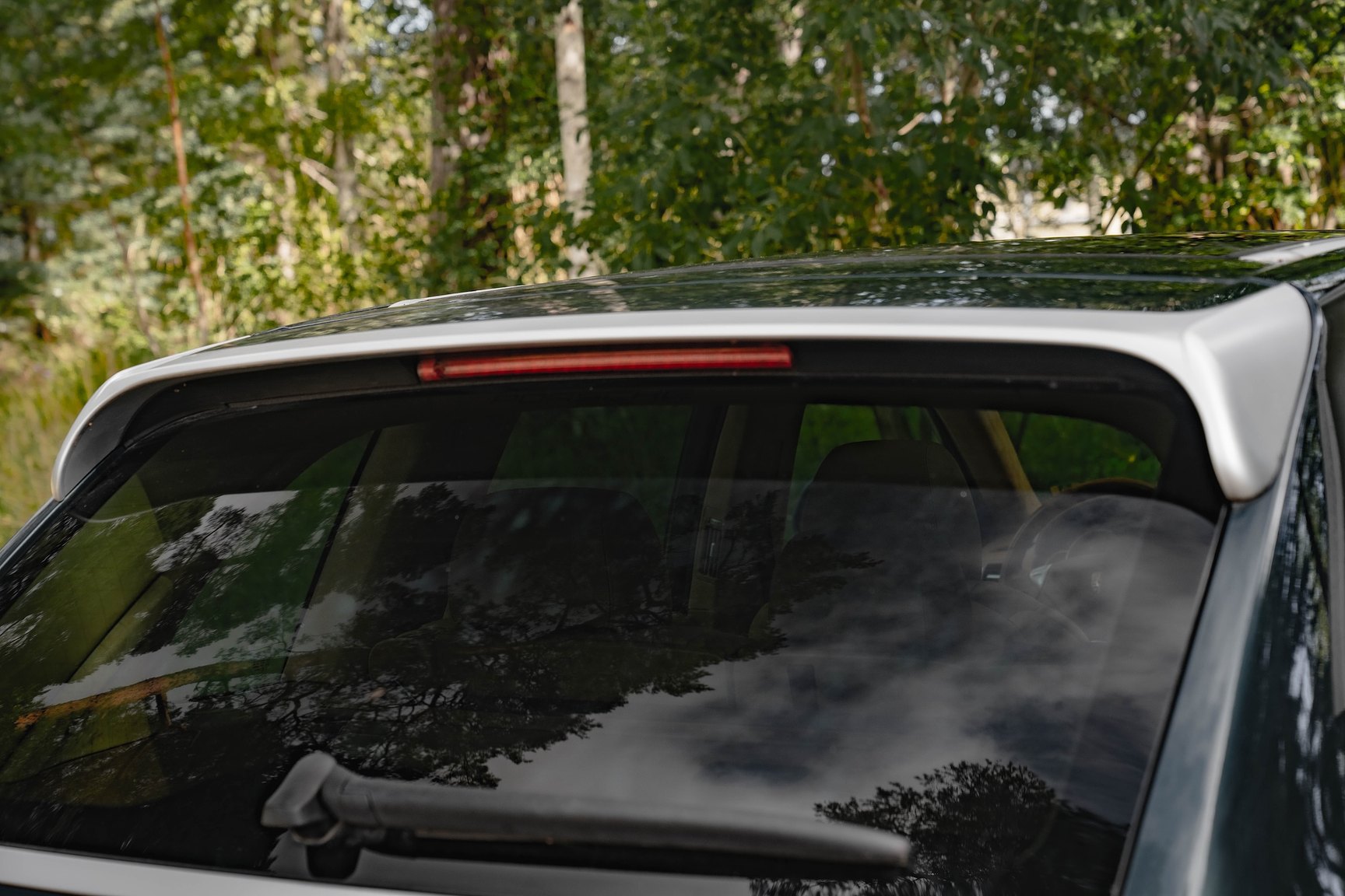 Exterior image of 2005 Porsche Cayenne Turbo WLS