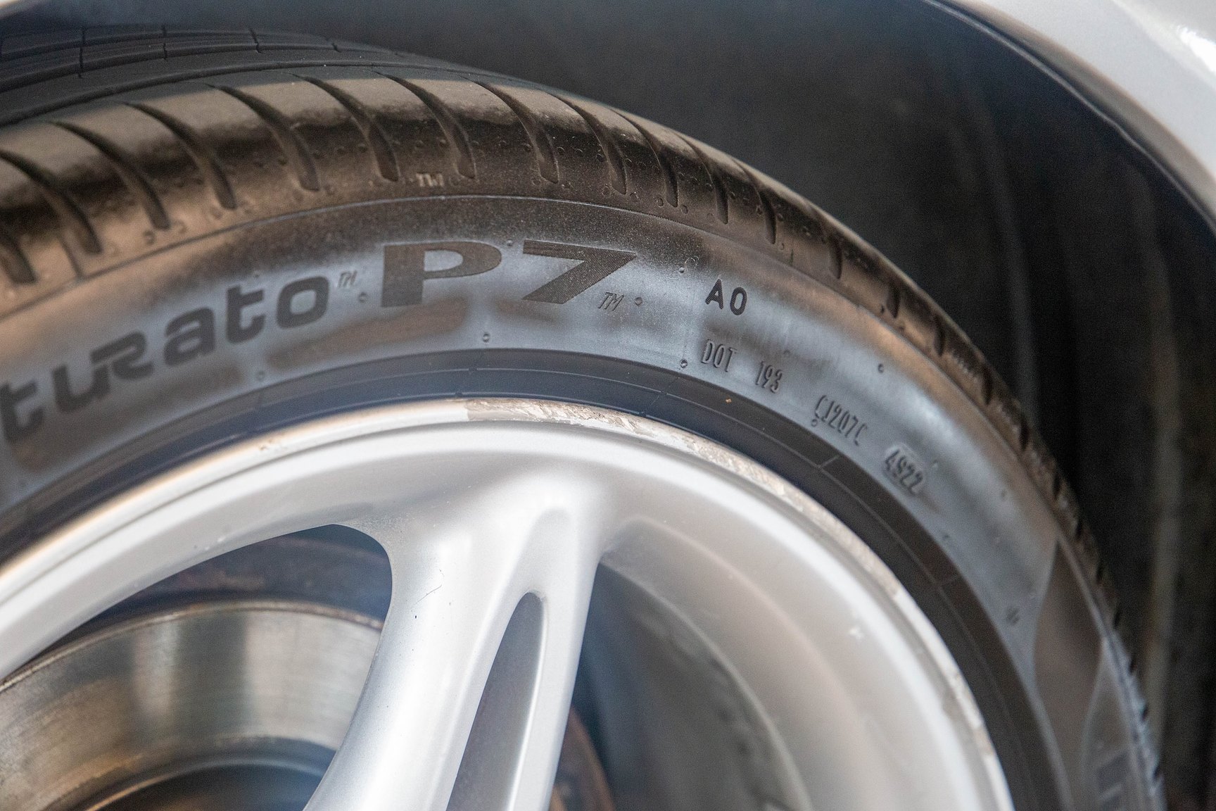 Exterior image of 1999 Volvo C70 2.5 T Manuell