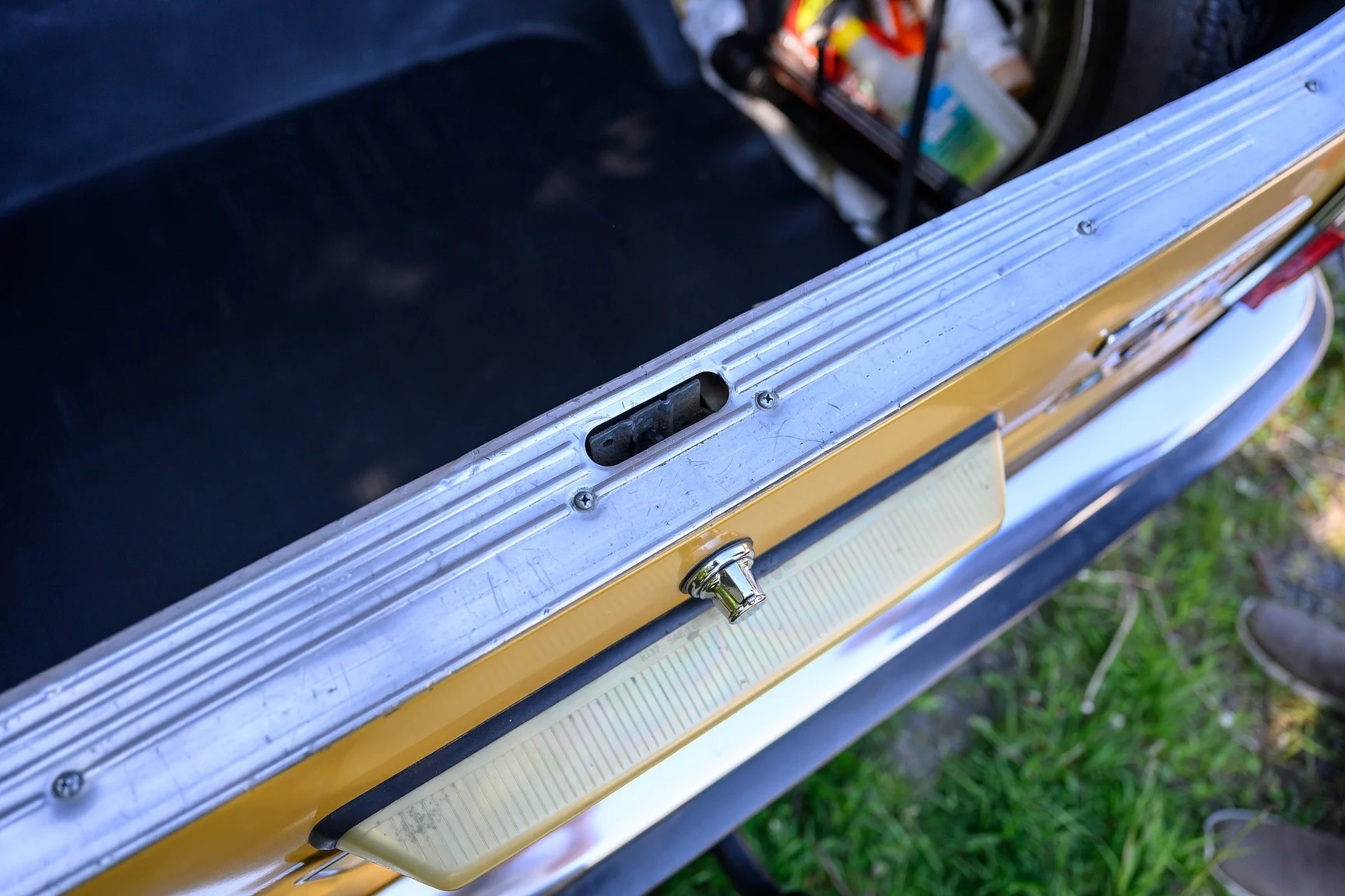 Innenraumfoto von 1971 Volvo 144 2.0 Automatic (77)