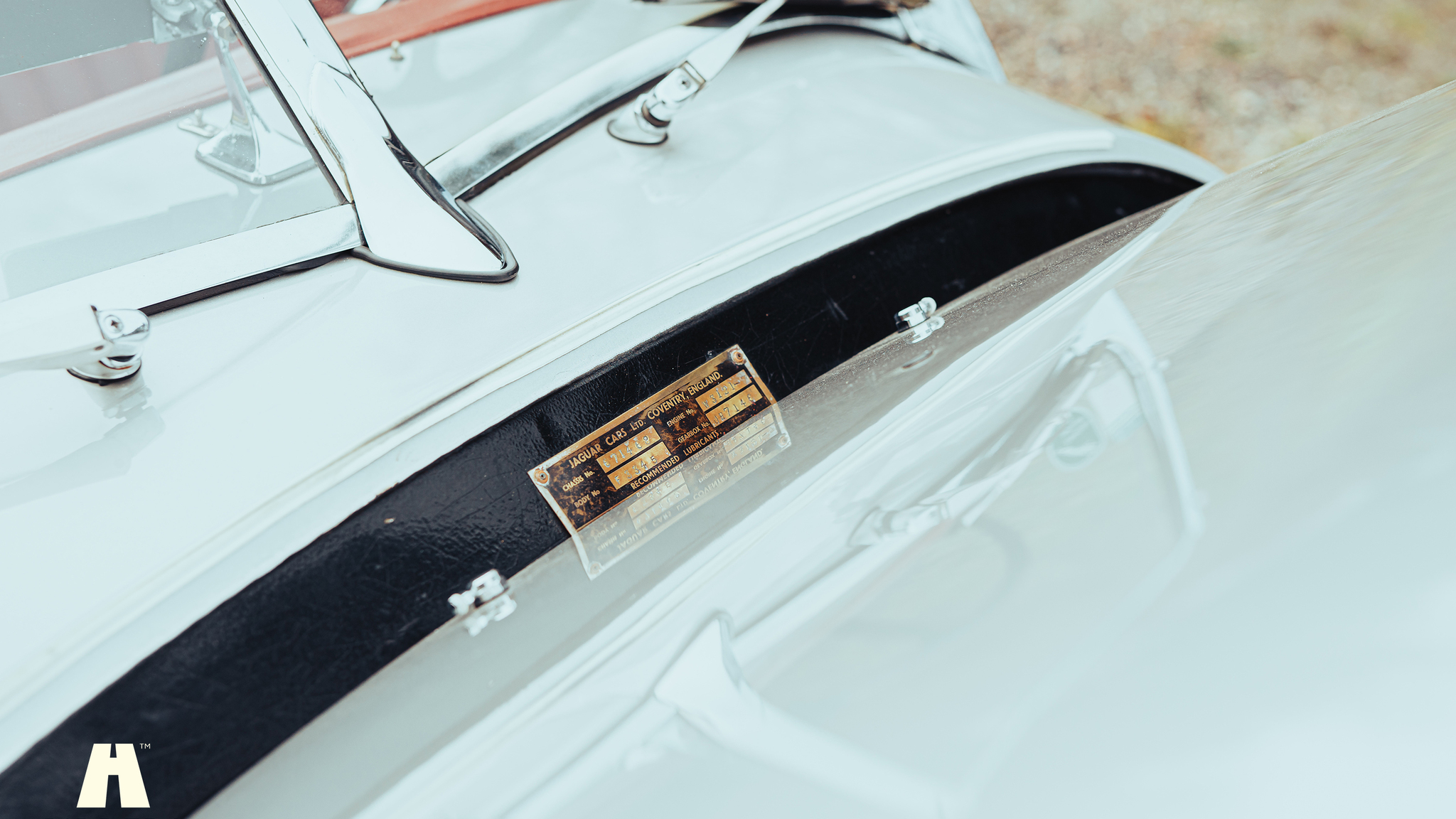 Image of 1951 Jaguar XK120 mechanics