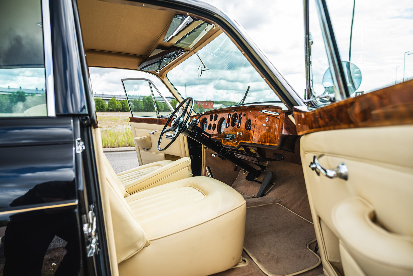 Innenraumfoto von 1960 Bentley S2 Continental 