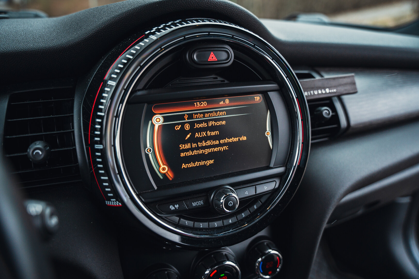 Interiörbild 2017 Mini Cooper JCW