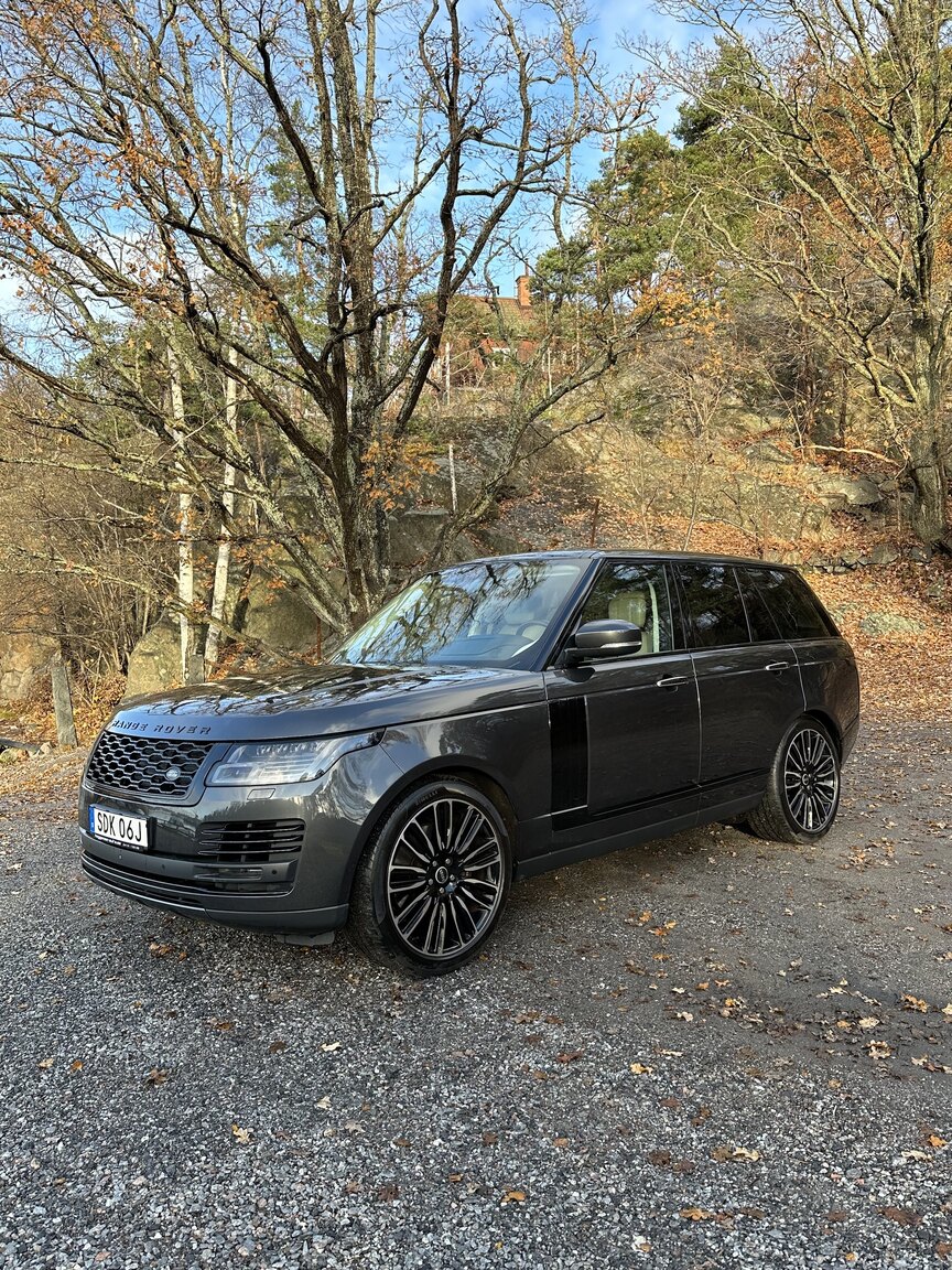 Exteriörbild på 2019 Range Rover Vouge Autobiography SDV8