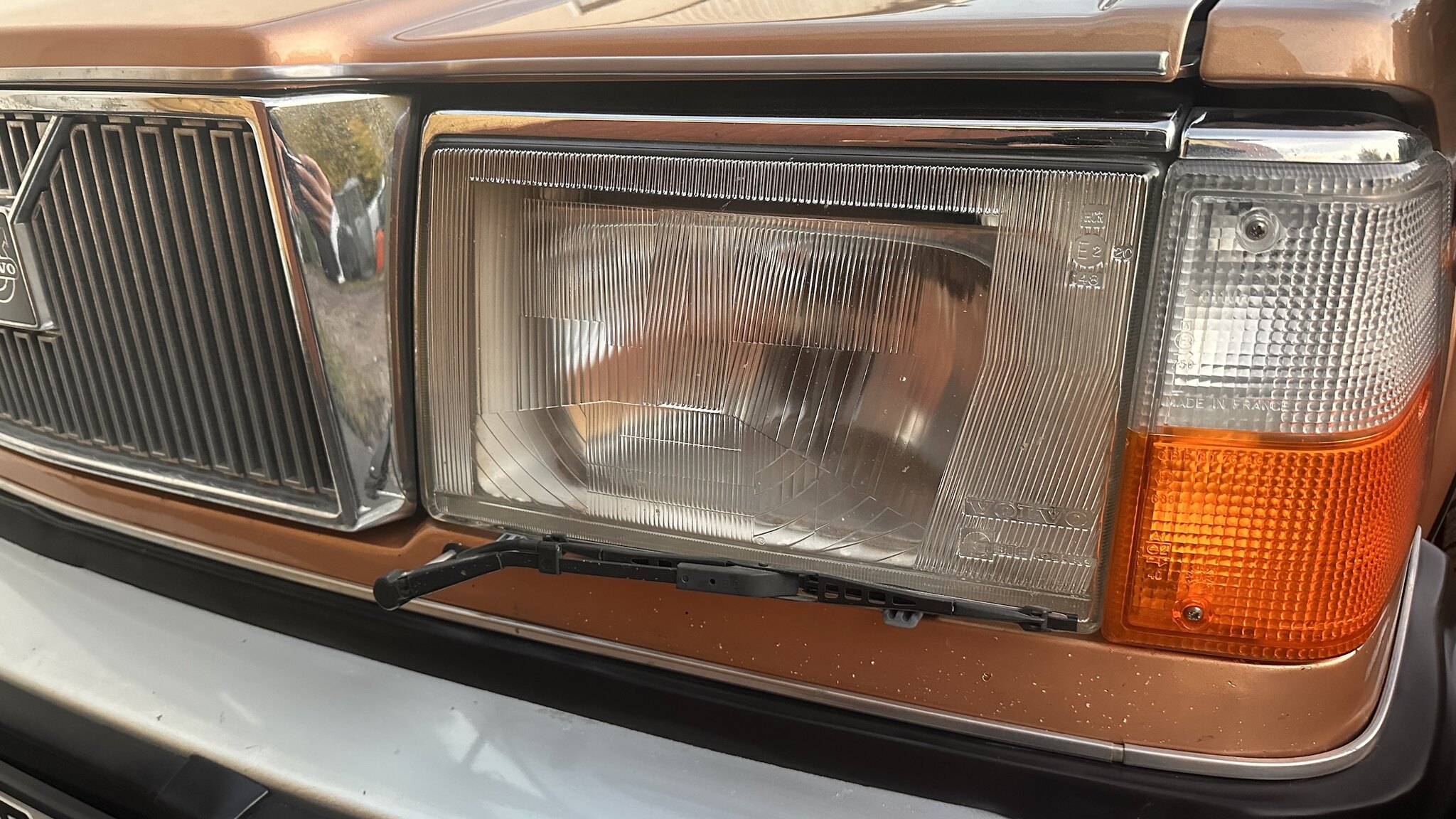 Exteriörbild på 1981 Volvo 244 GLE D6
