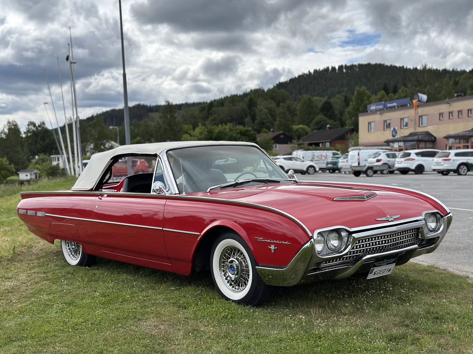 Exteriörbild på 1962 Ford Thunderbird Convertible