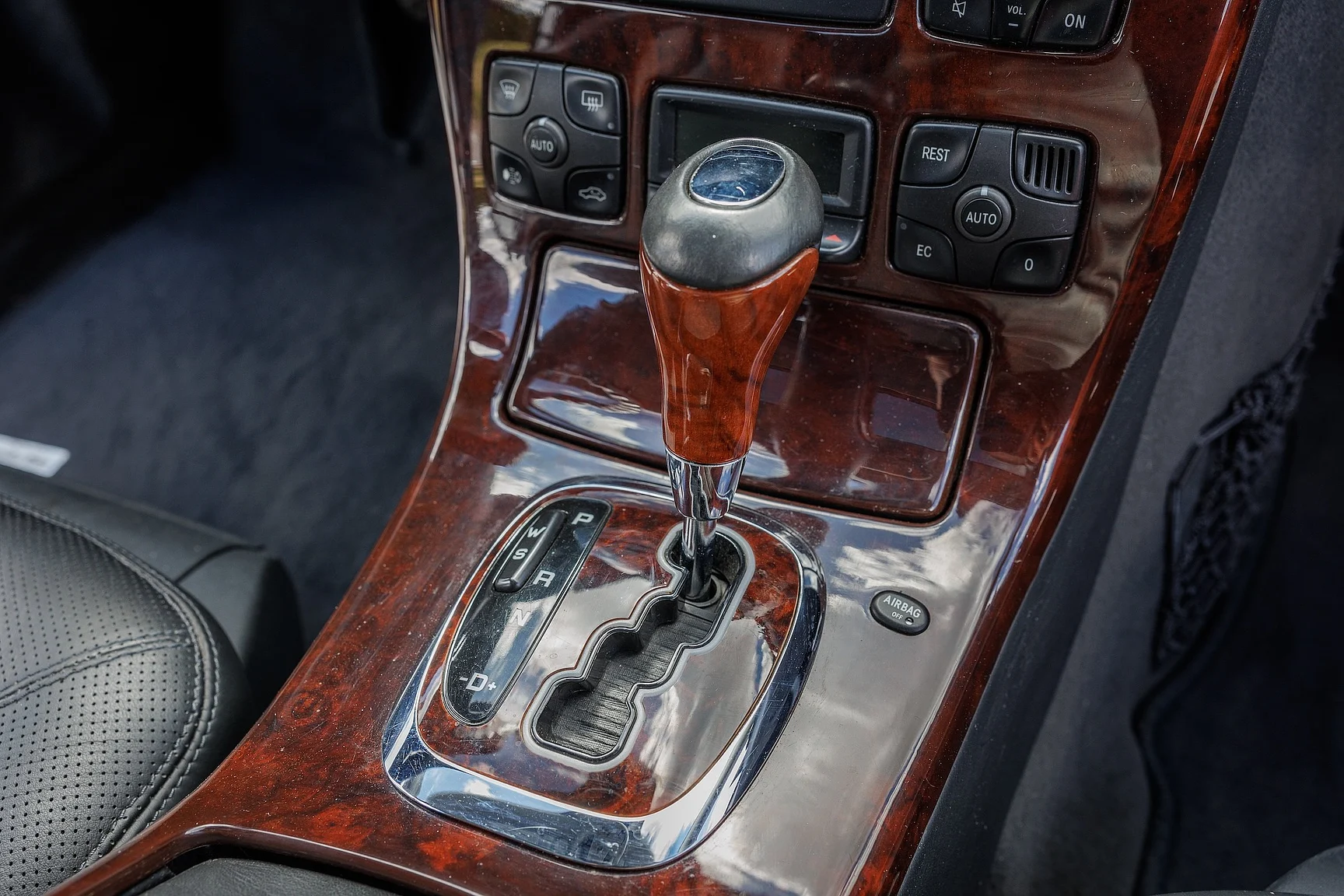 Interiörbild 2000 Mercedes-Benz CL 600 (89)