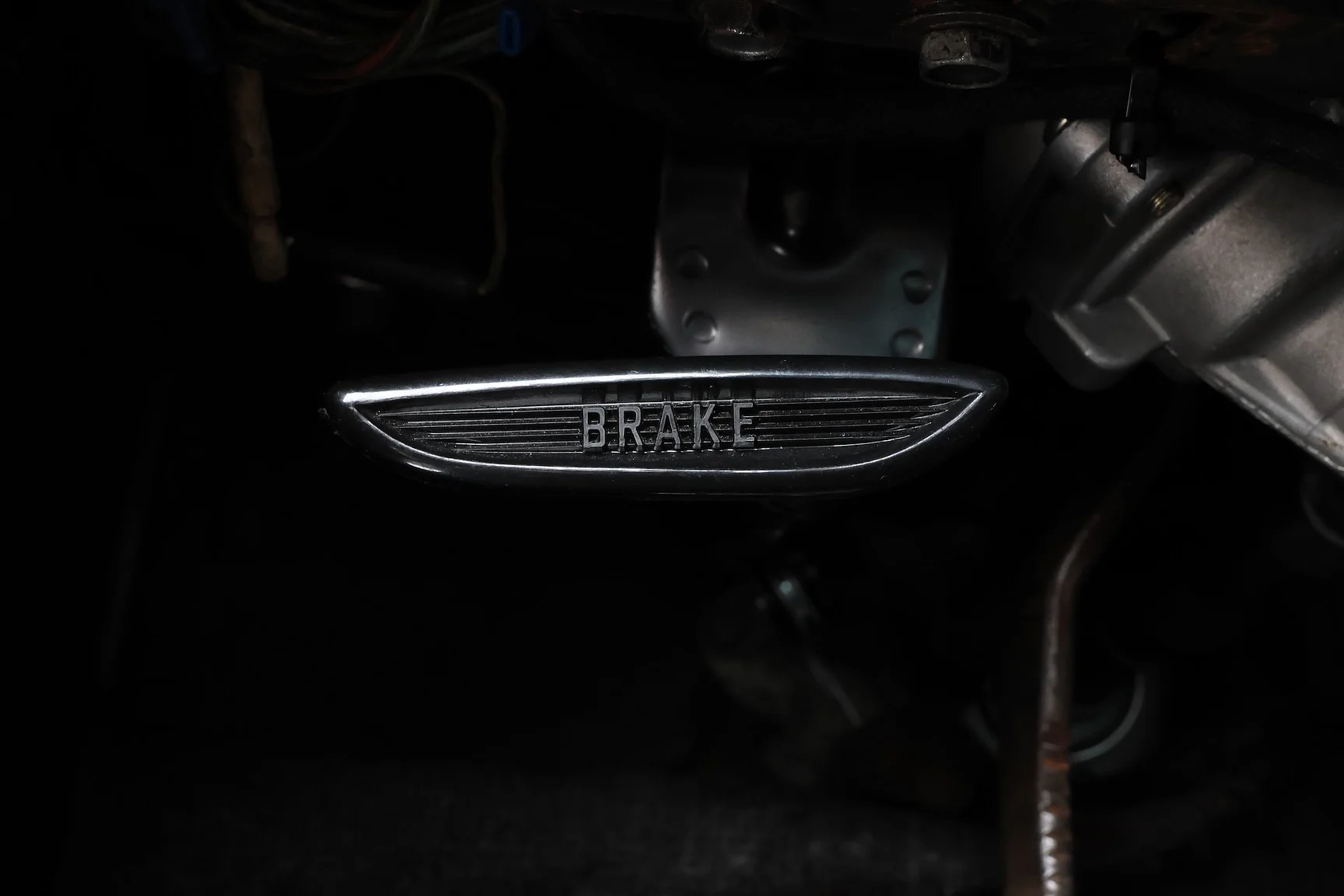 Interiörbild 1965 Ford Mustang Fastback Restomod (8)