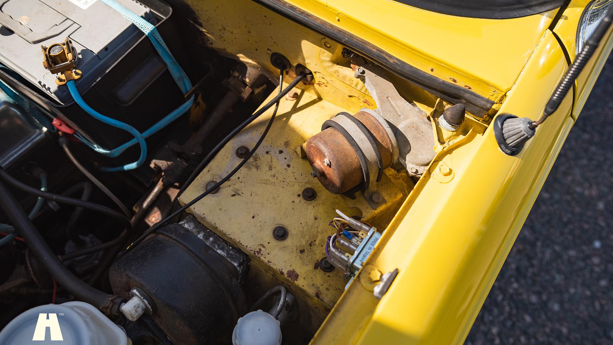 Image of 1974 Triumph TR6 mechanics (18)