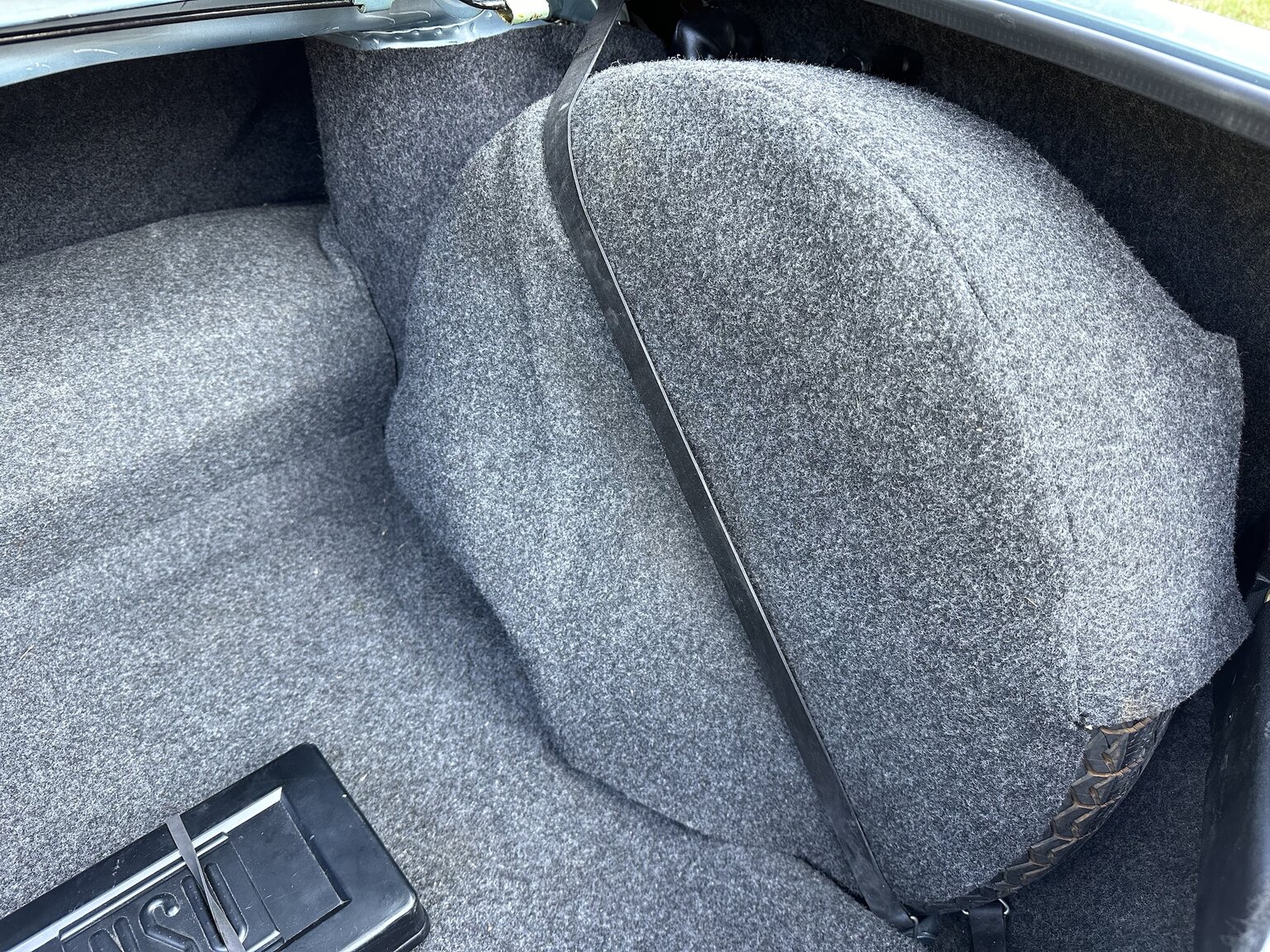 Interior image of 1975 NSU RO 80