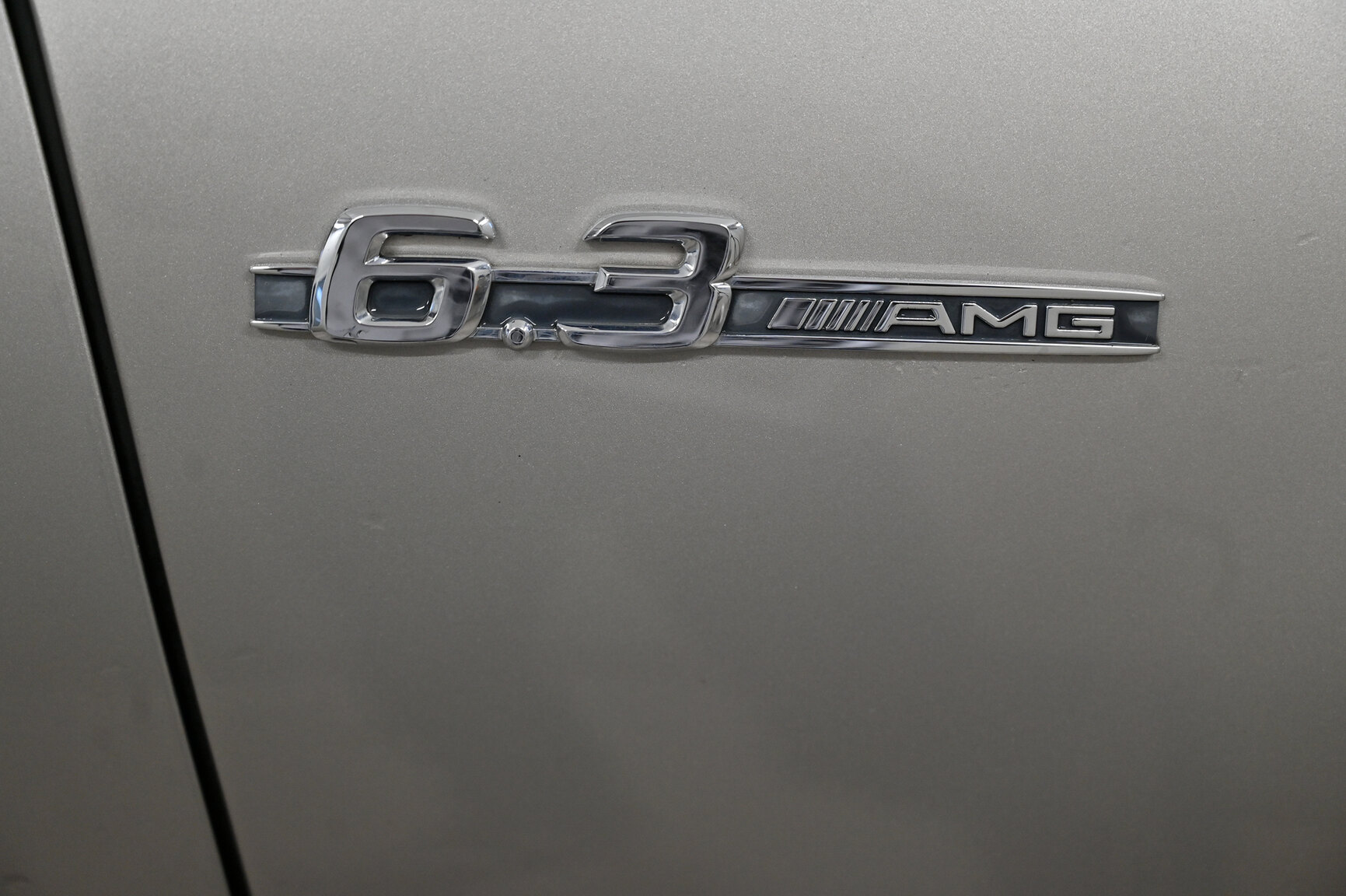 Exteriörbild på 2006 Mercedes-Benz R 63 AMG
