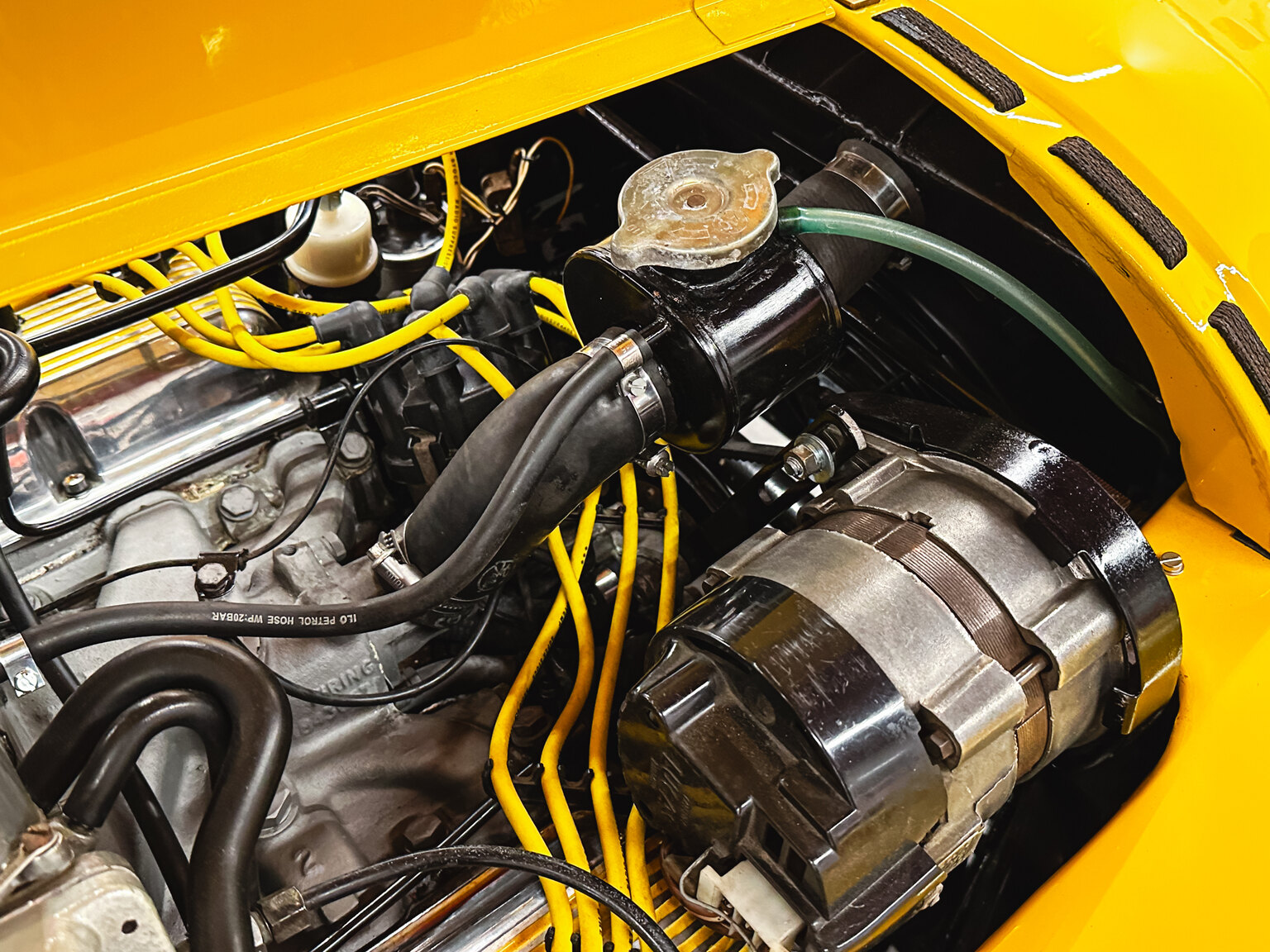 Image of 1974 Morgan +8 mechanics