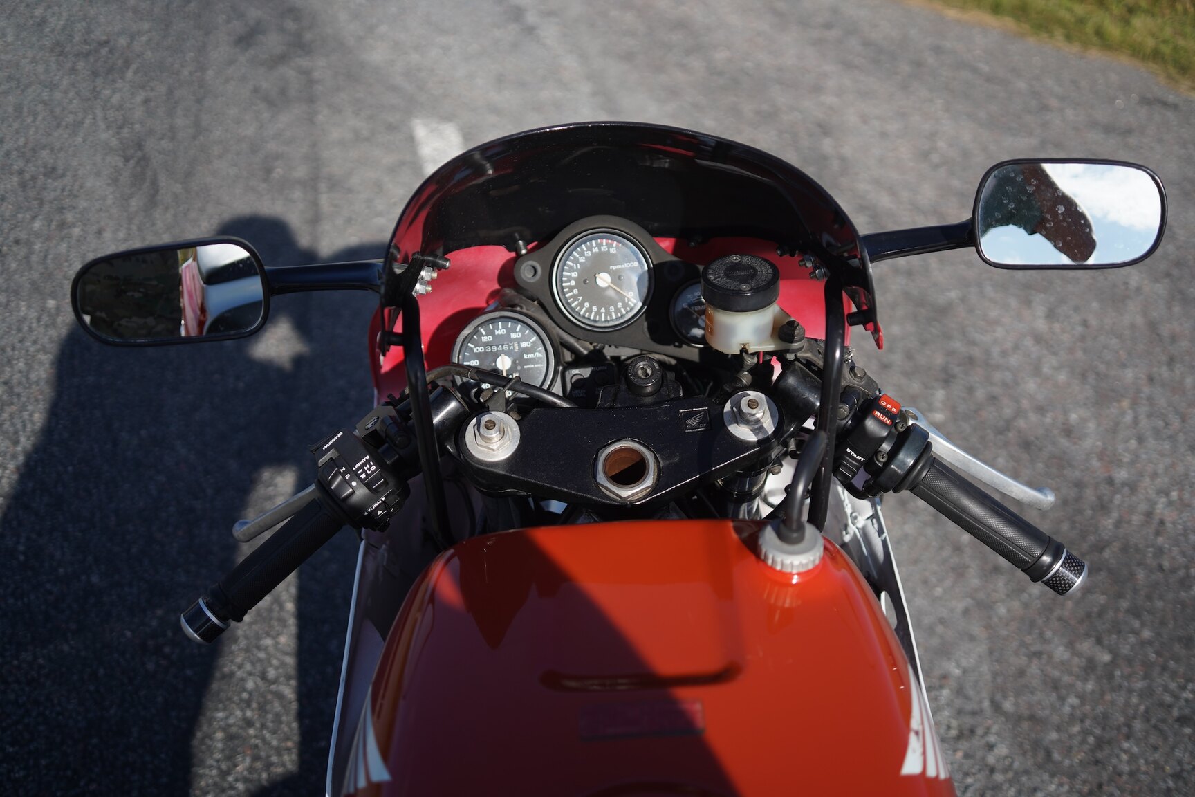 Aussenfoto 1992 Honda VFR400R NC30