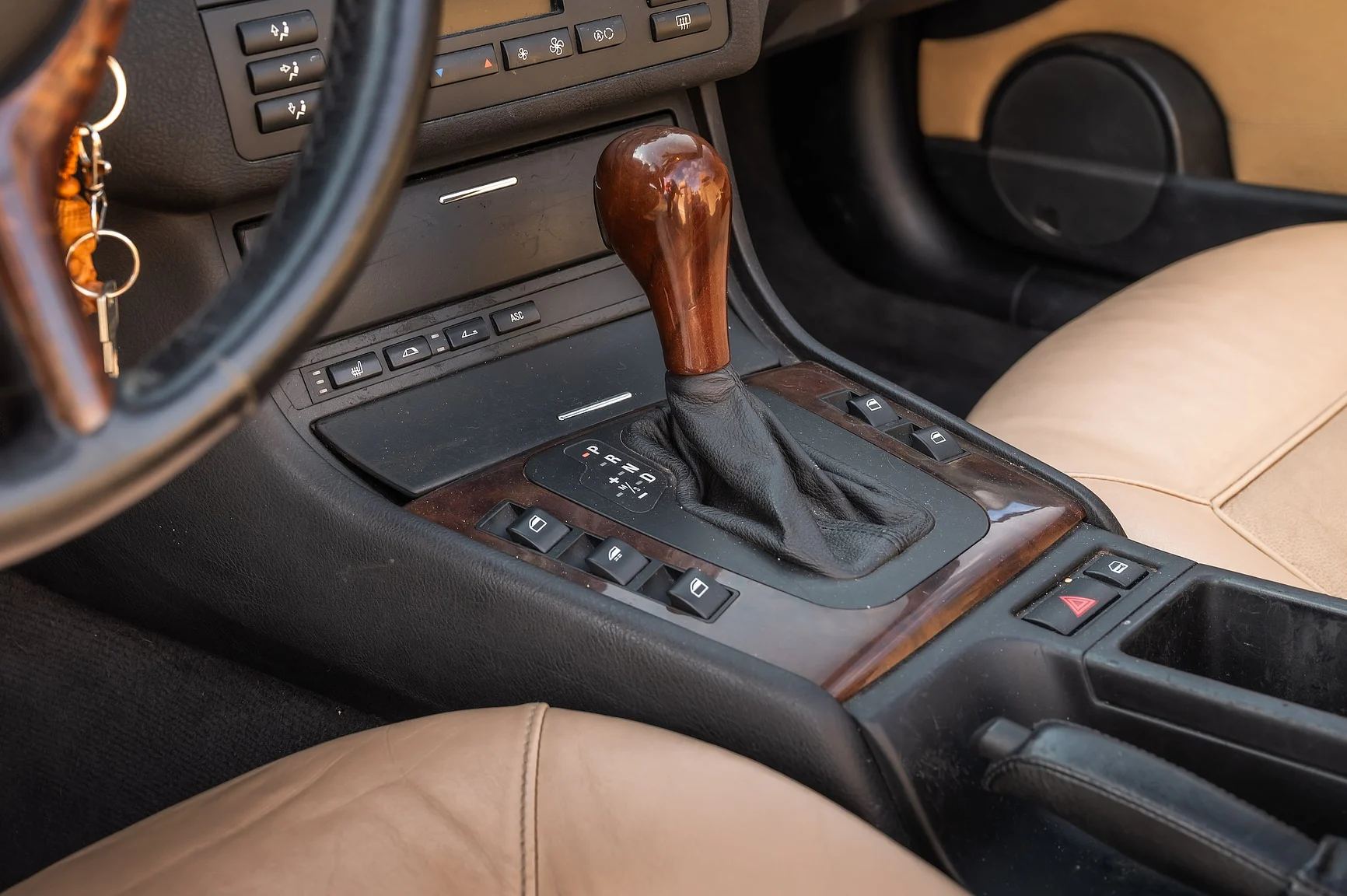 Innenraumfoto von 2001 BMW 330 Ci (14)