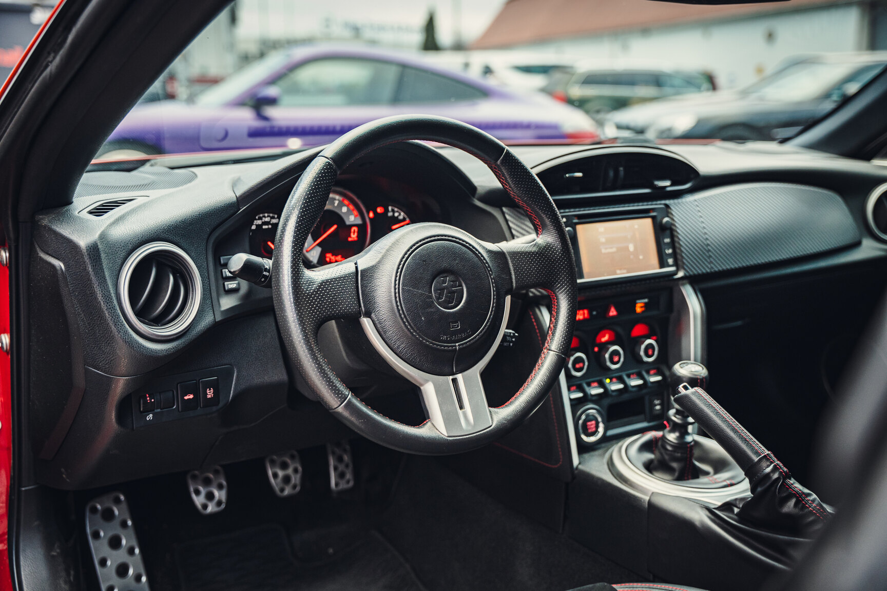 Innenraumfoto von 2015 Toyota GT86 TRD-edition - Ett sista race