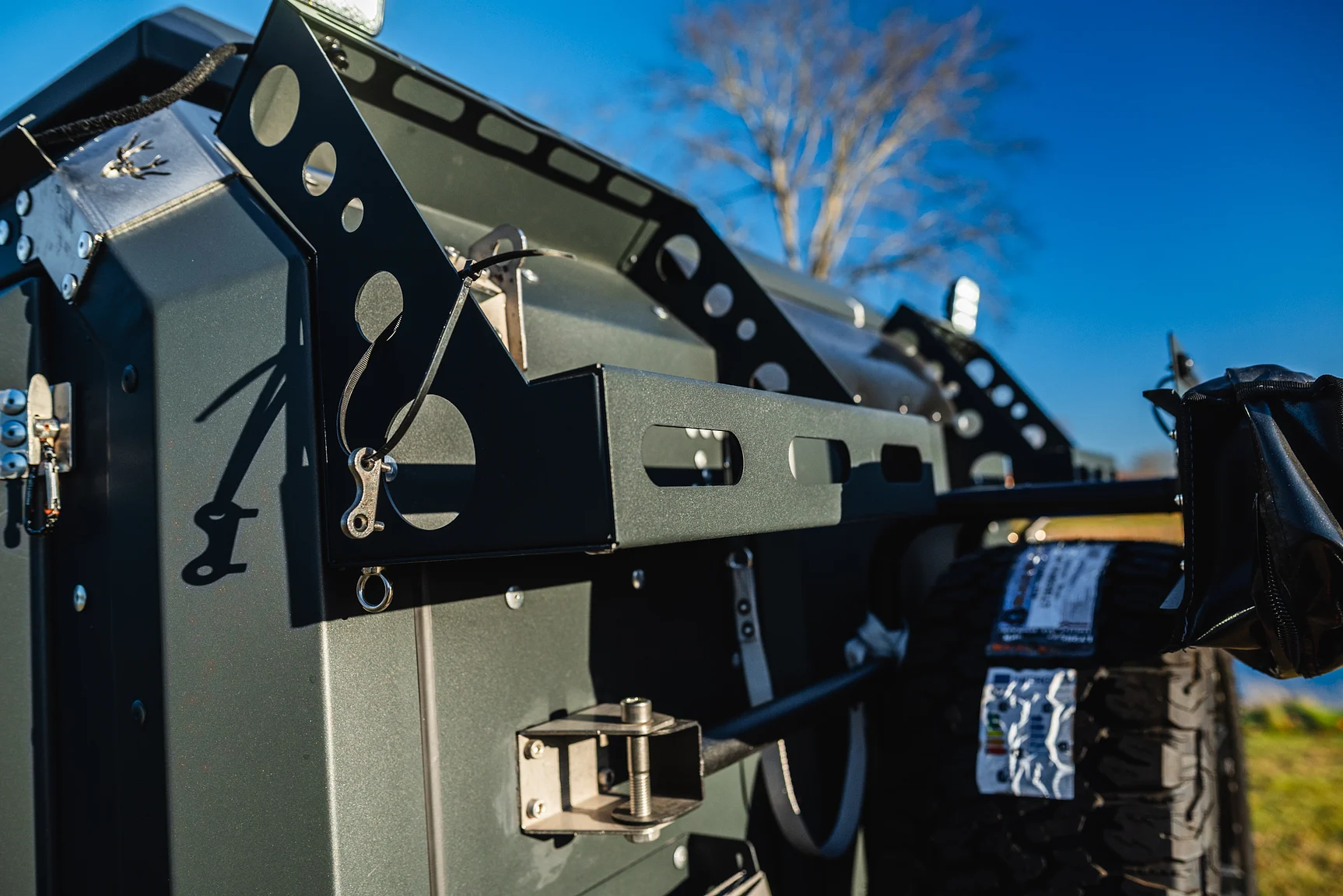 Exterior image of 2020 Northea Camper Expedition Volkswagen Amarok (99)