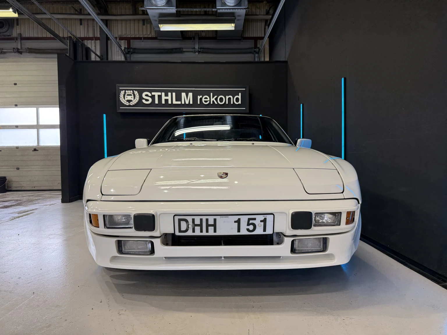 Aussenfoto 1989 Porsche 944 2.7 (5)