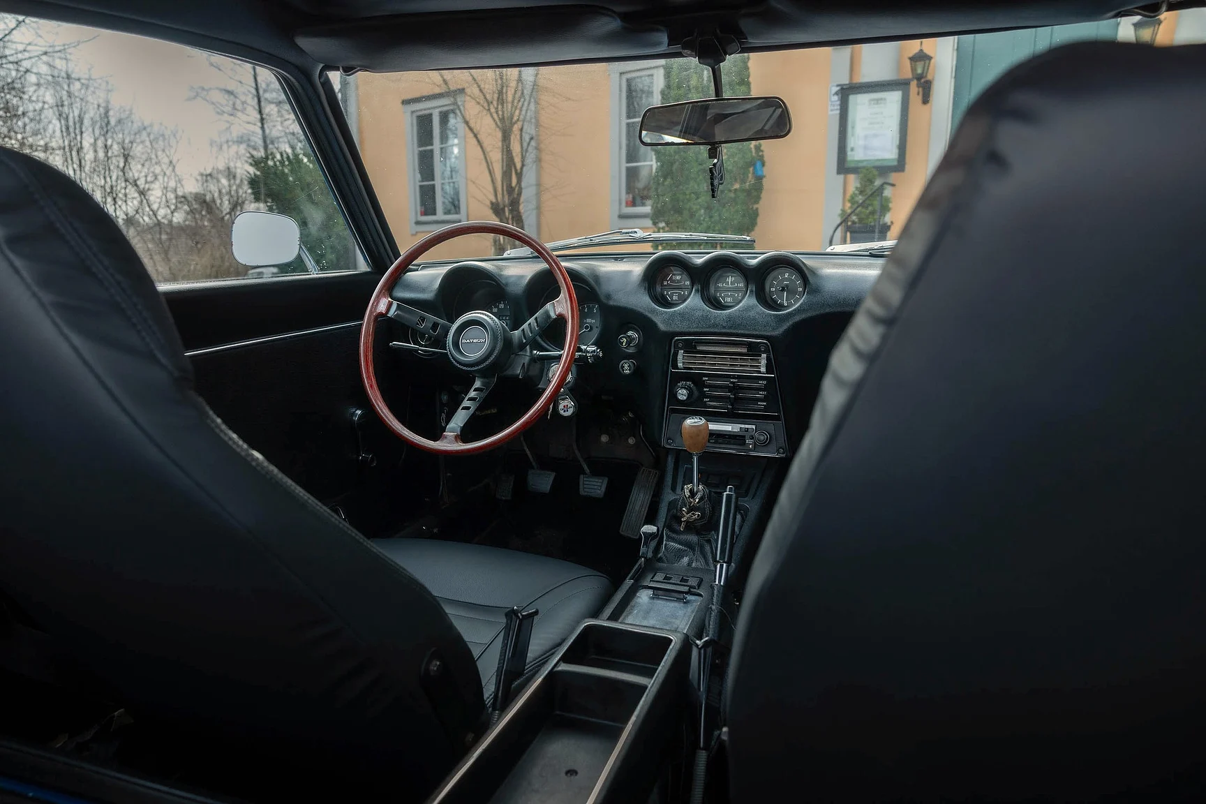 Innenraumfoto von 1973 Datsun 240Z Euro Spec (33)