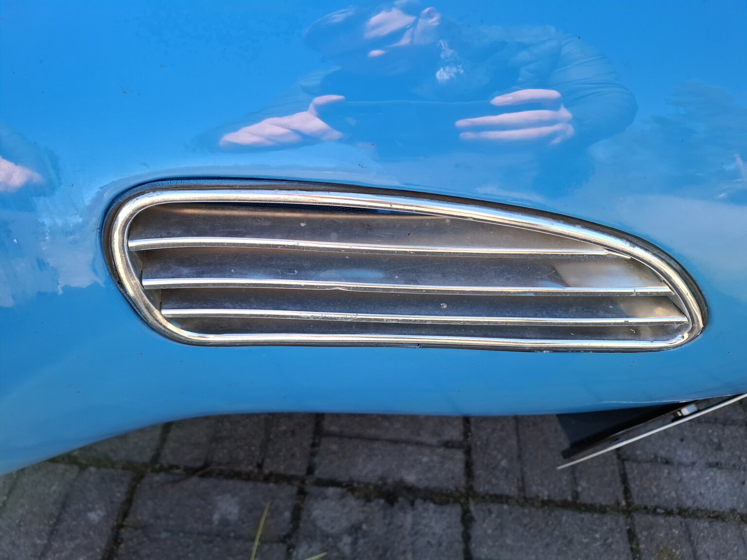 Exteriörbild på 1966 Volkswagen 1300 Karmann-Ghia