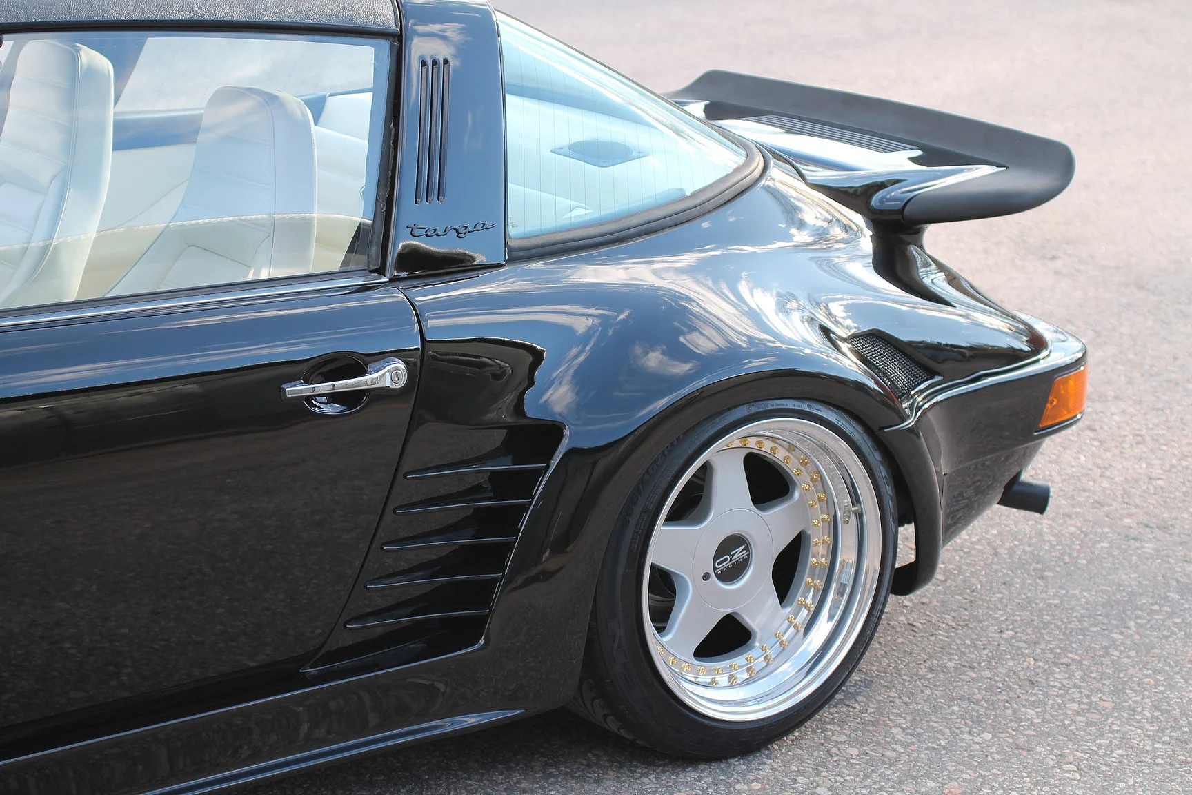 Aussenfoto 1976 Porsche 911 Targa Flachbau - Josef Zirkelbach DP (124)