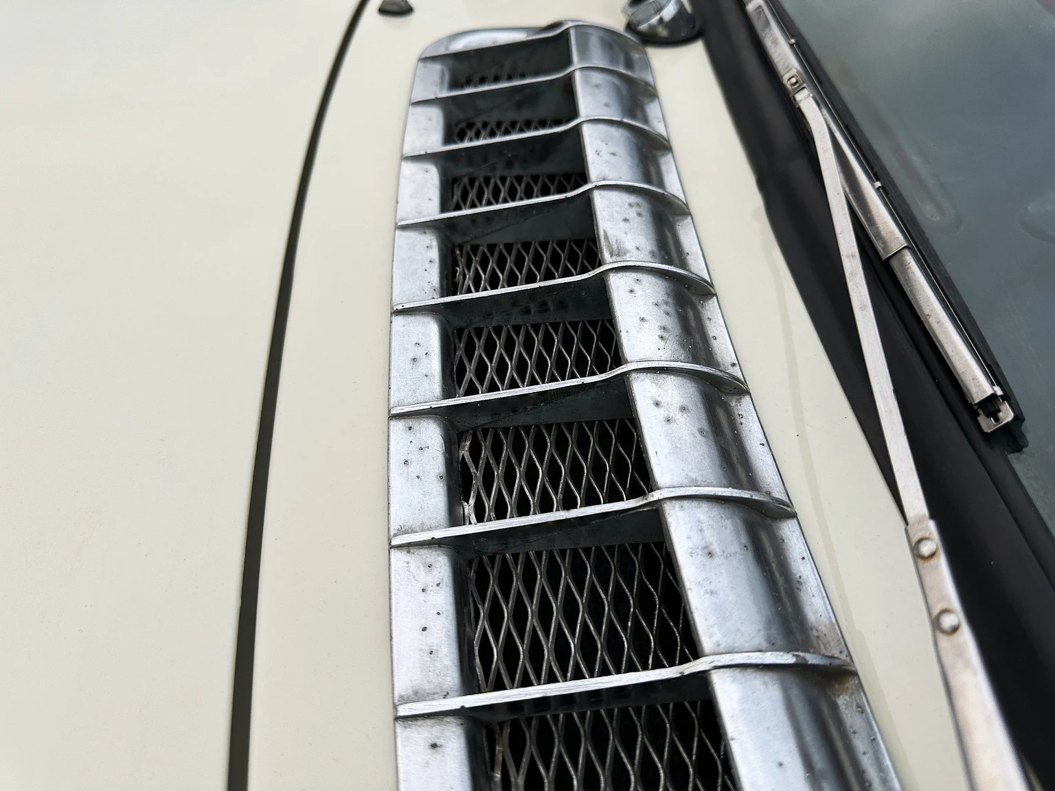 Exterior image of 1964 Volvo P 1800S (75)