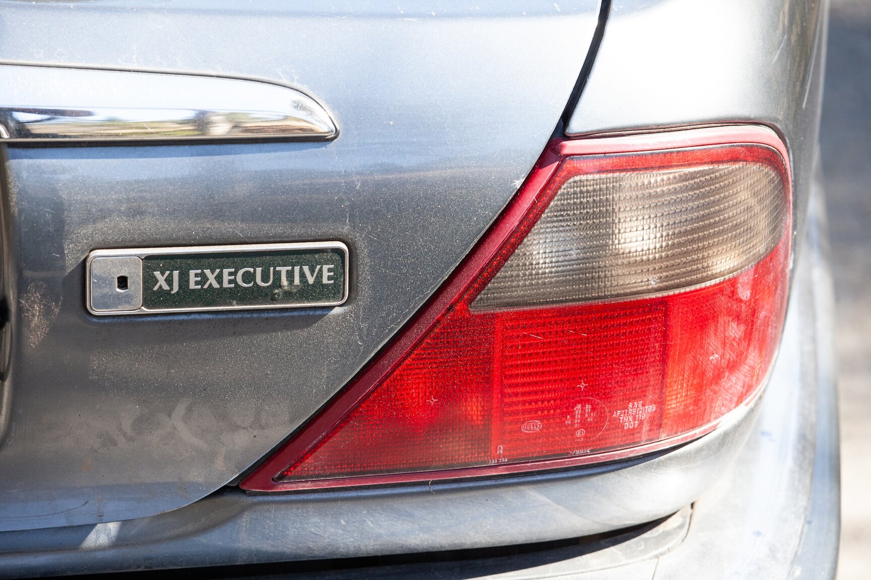 Exterior image of 1997 Jaguar XJ6 3.2