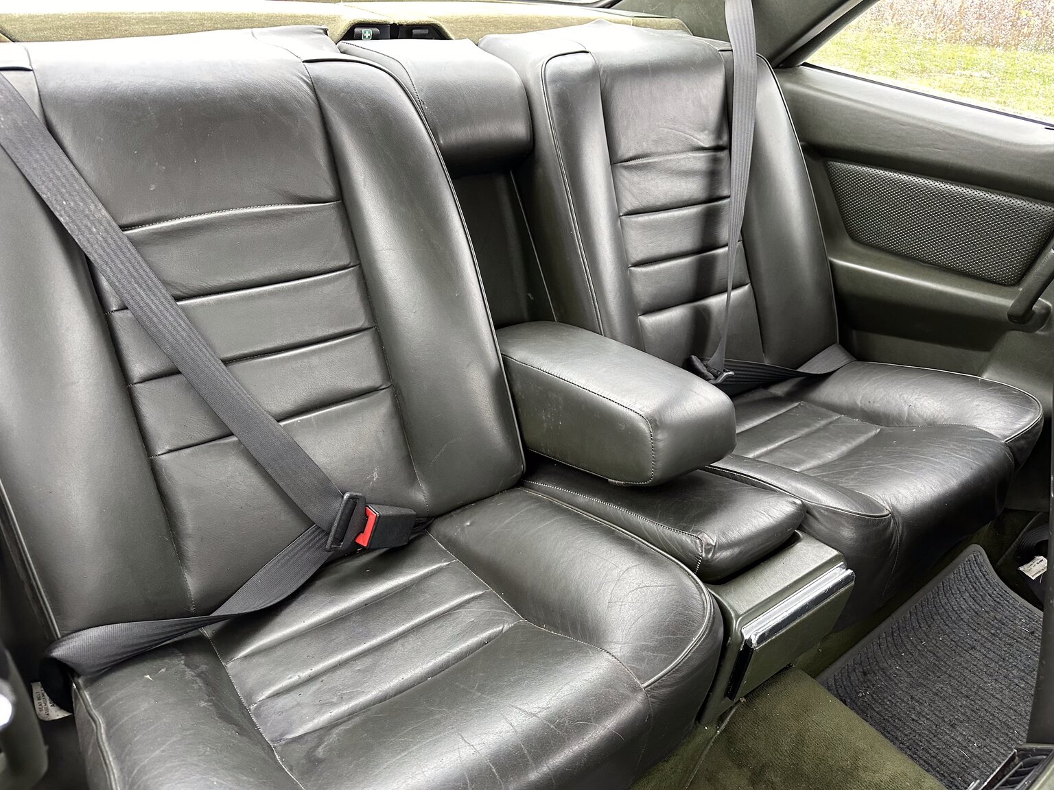 Innenraumfoto von 1983 Mercedes-Benz 500 SEC