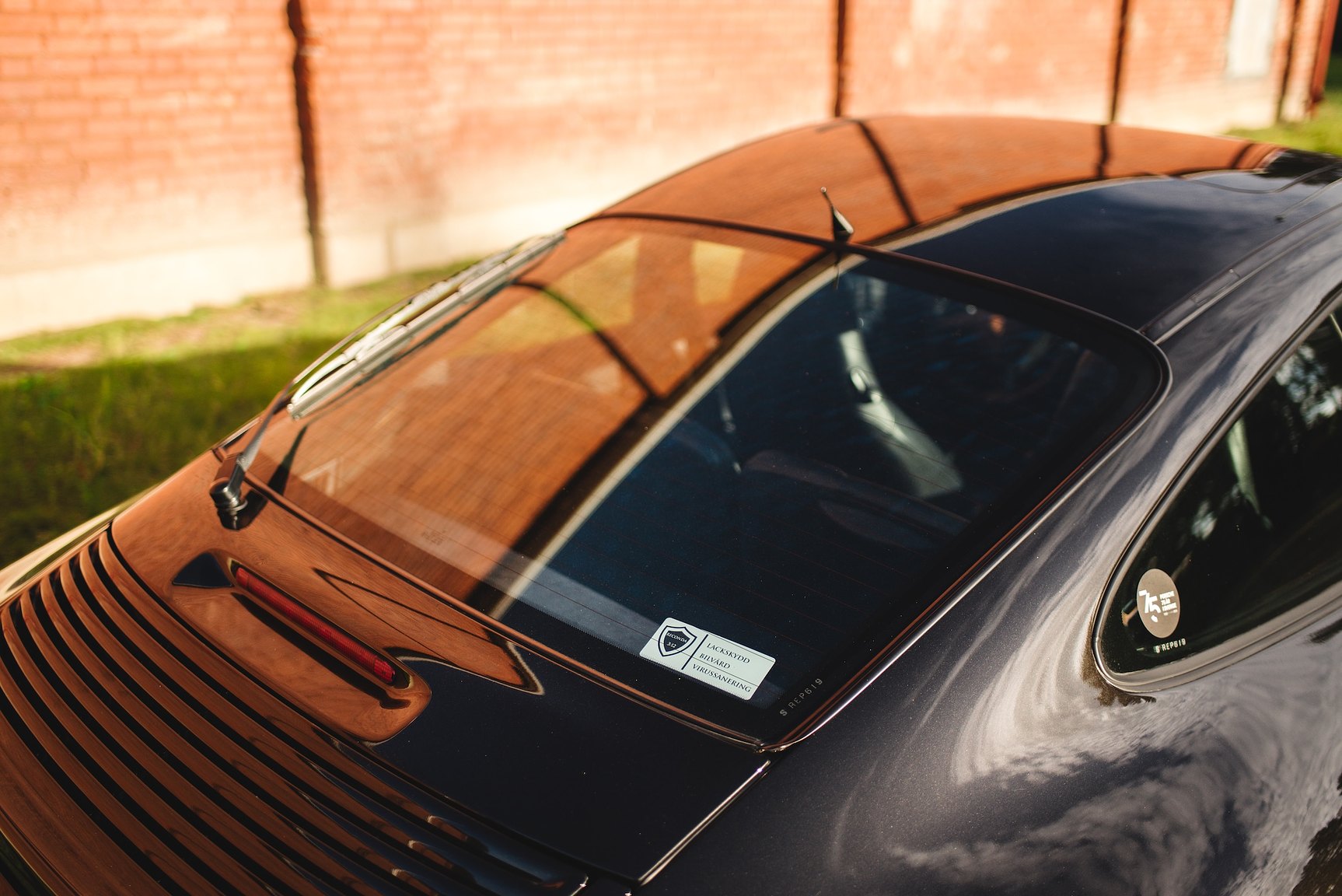 Exterior image of 1998 Porsche 996 Carrera 