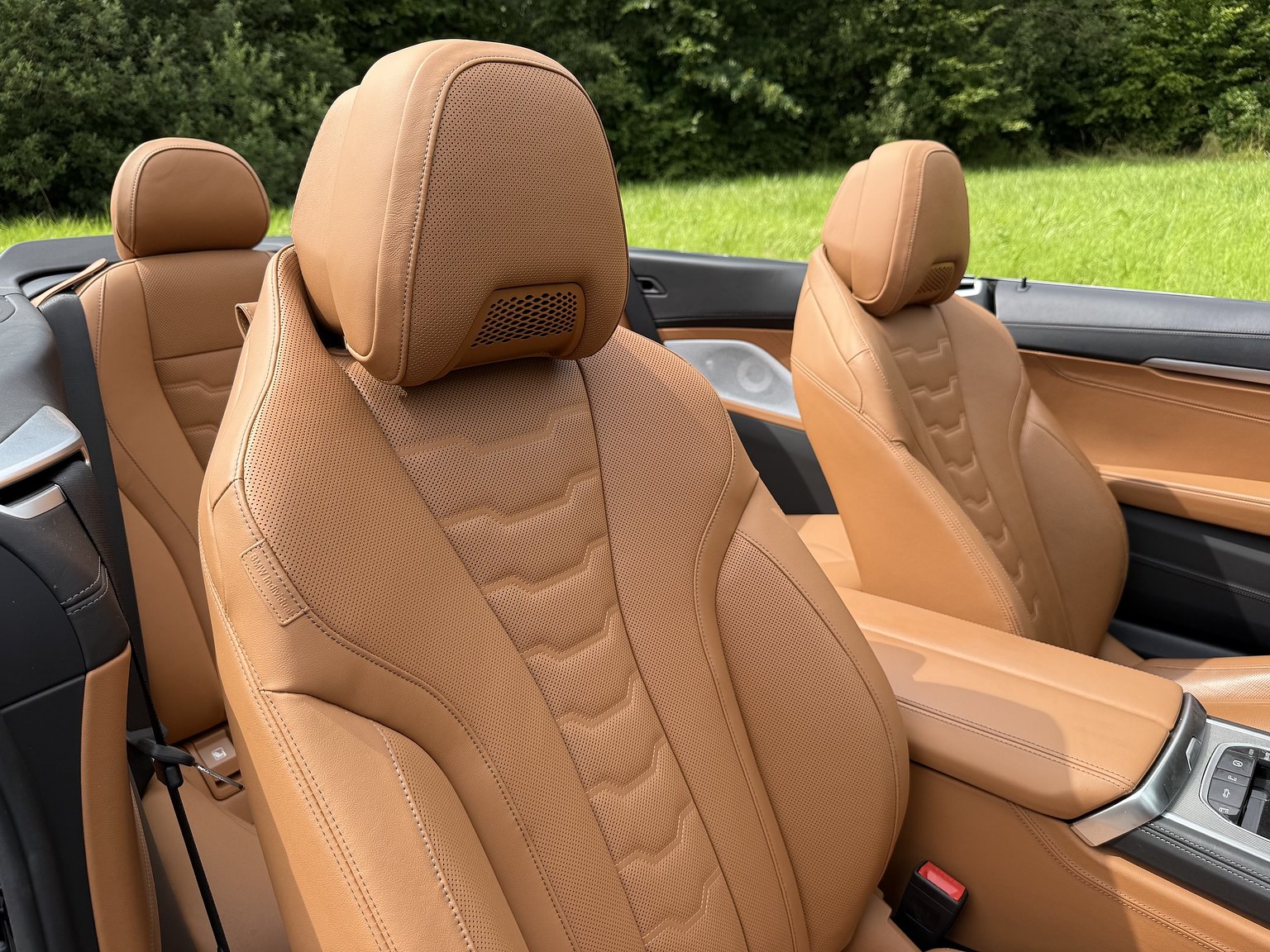 Interior image of 2019 BMW M850i xDrive Convertible Steptronic