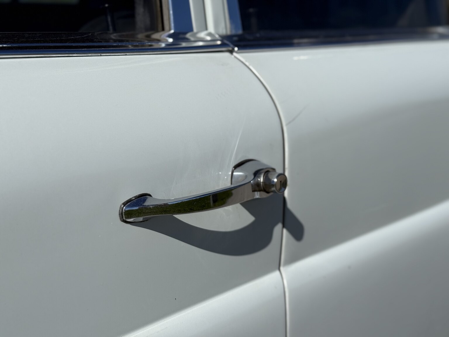 Exterior image of 1967 Mercedes-Benz 230 Safari