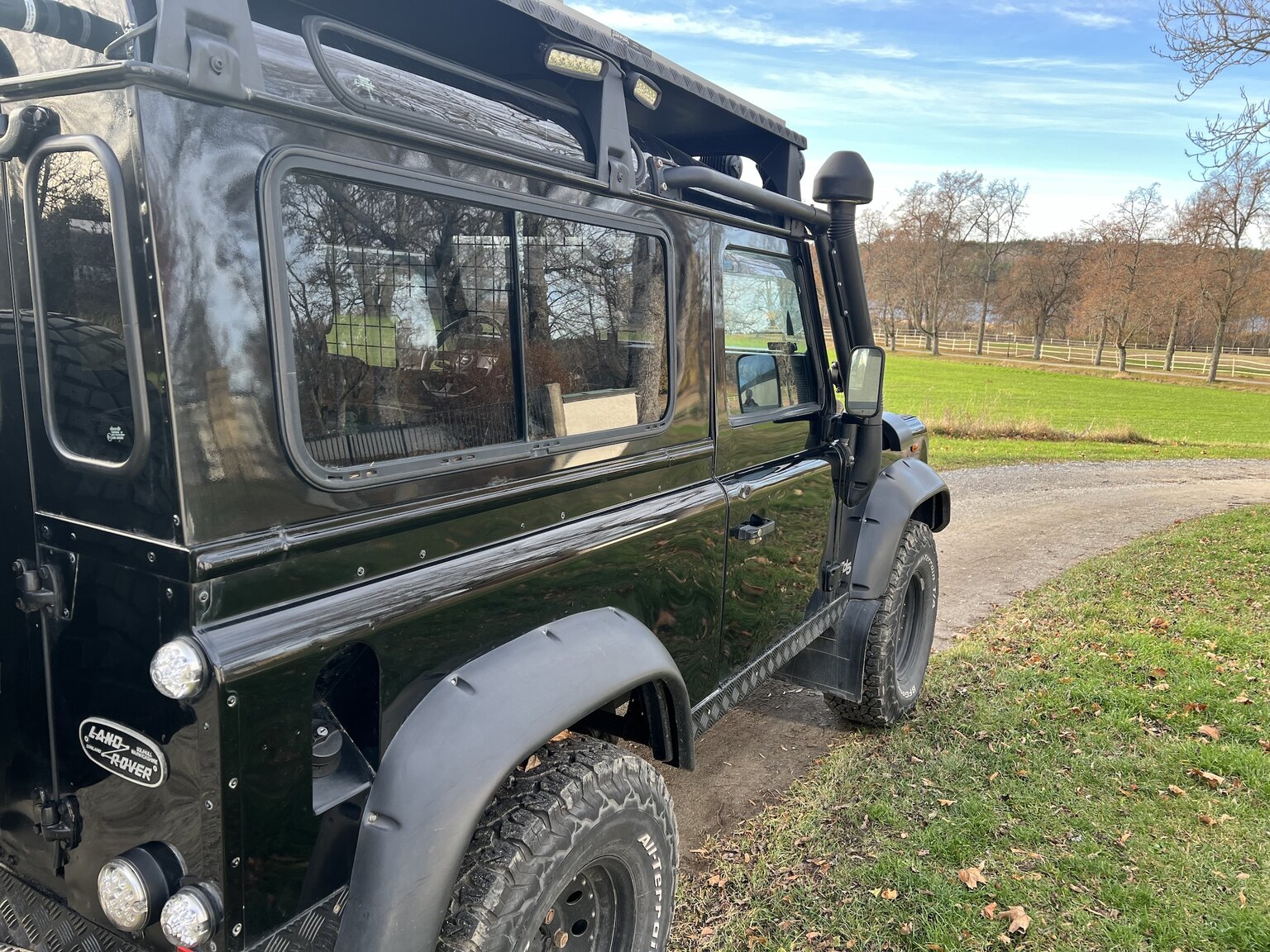 Exteriörbild på 2002 Land Rover Defender 90 2.5 Td5