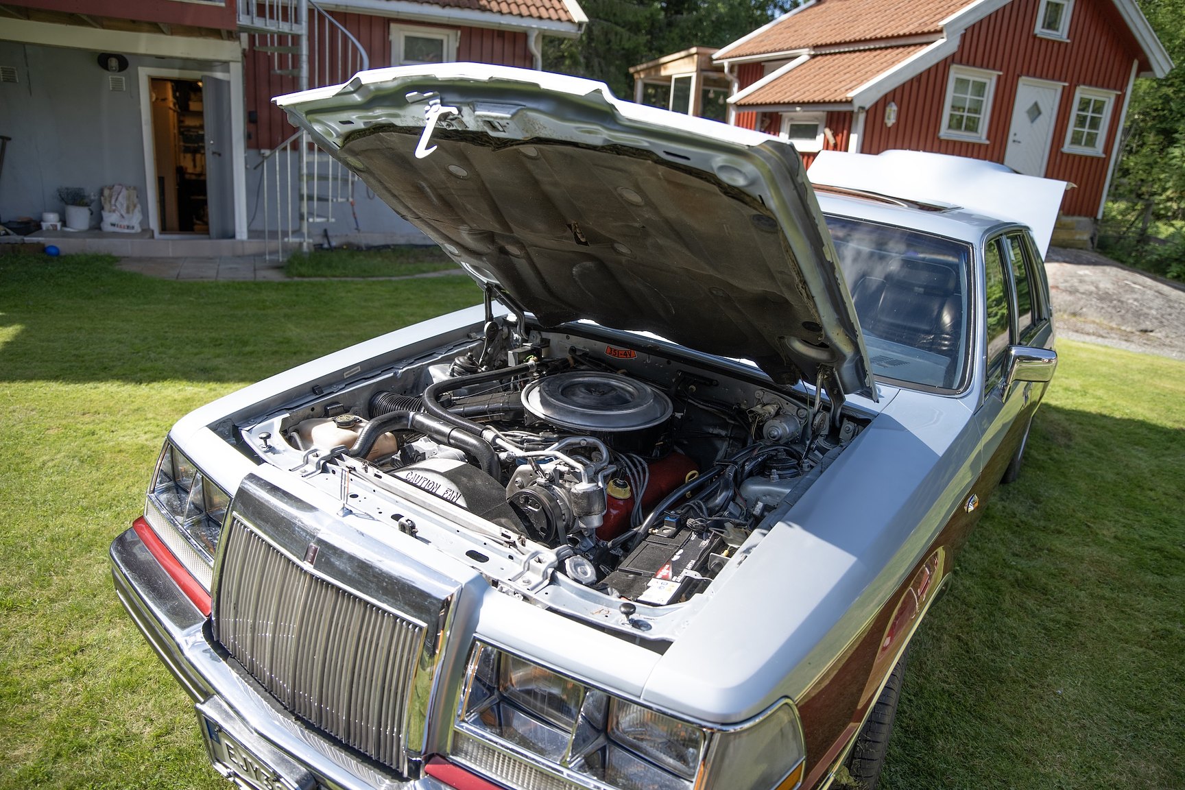 Image of 1985 Lincoln Continental 5.0 V8 EFI mechanics