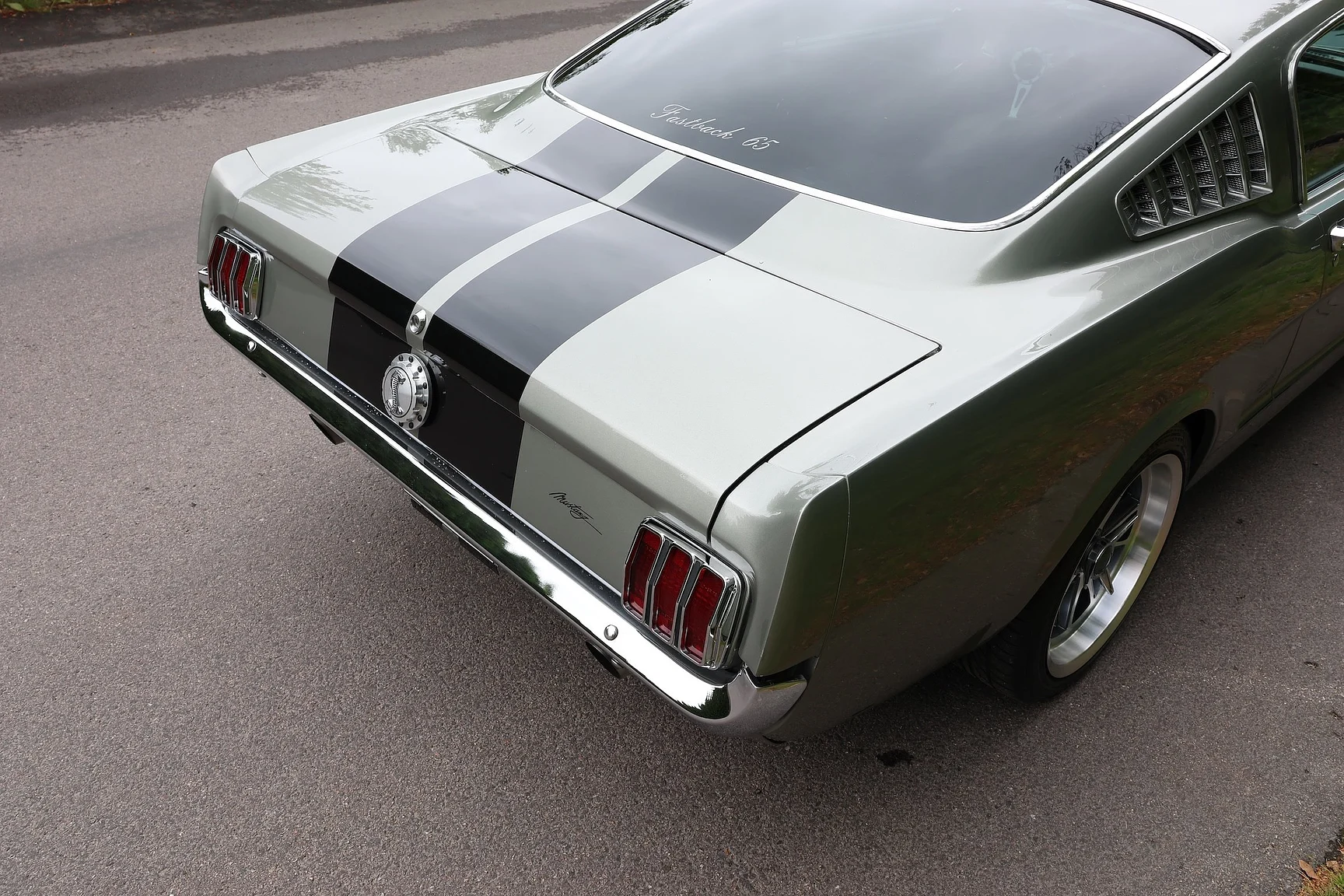 Exterior image of 1965 Ford Mustang Fastback Restomod (16)