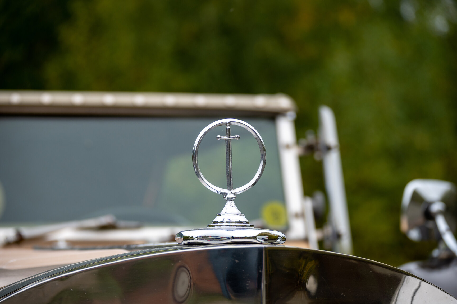 Exteriörbild på 1975 Excalibur Phaeton series III  (19)