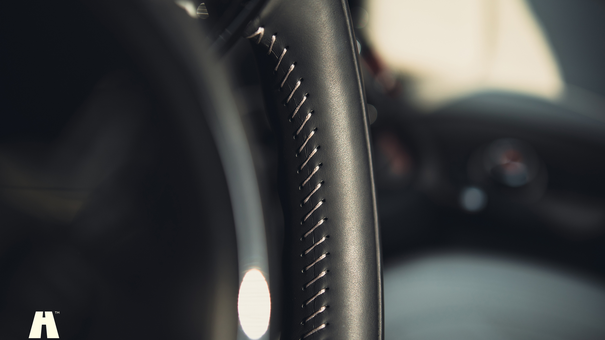 Innenraumfoto von 2021 Mini John Cooper Works Cabriolet  (44)